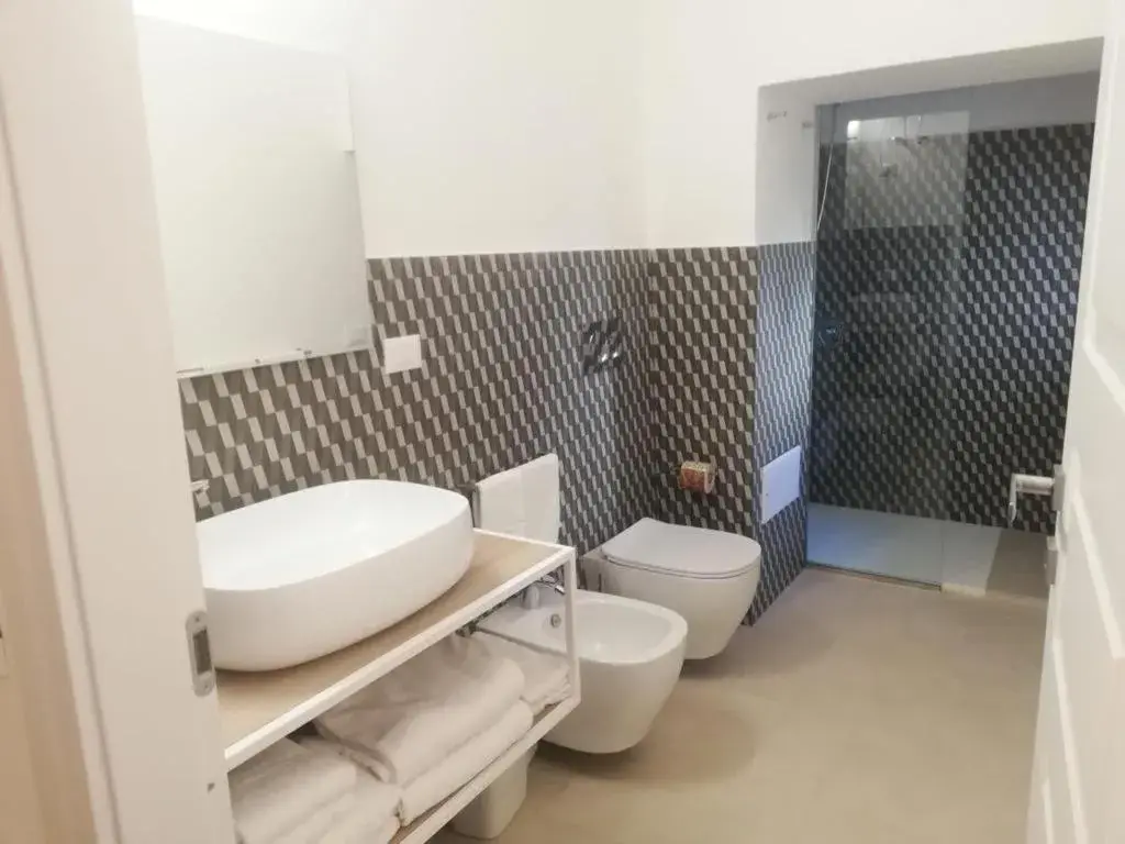 Bathroom in Hotel Gargallo