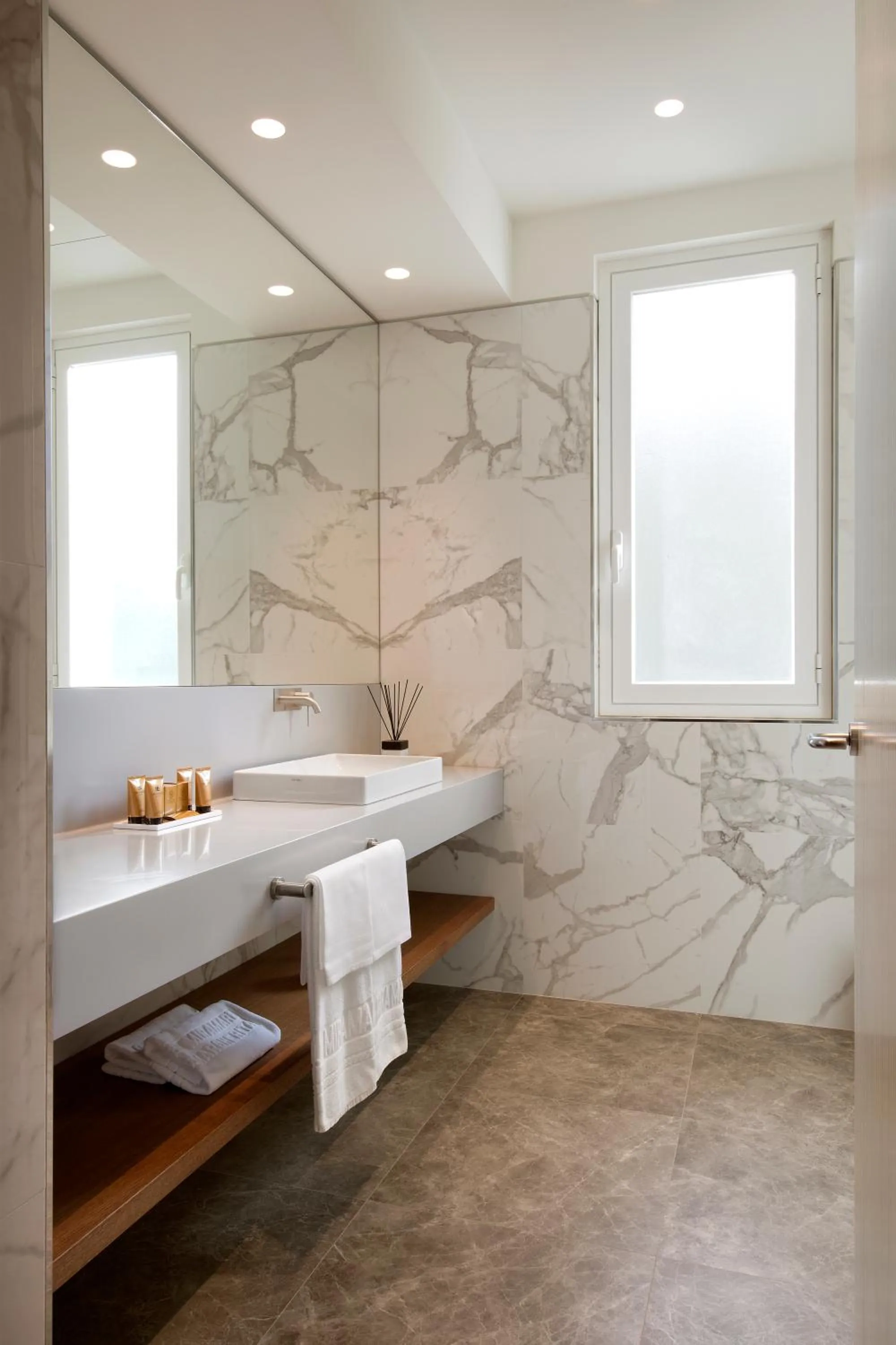 Bathroom, Bed in Grand Hotel Miramare