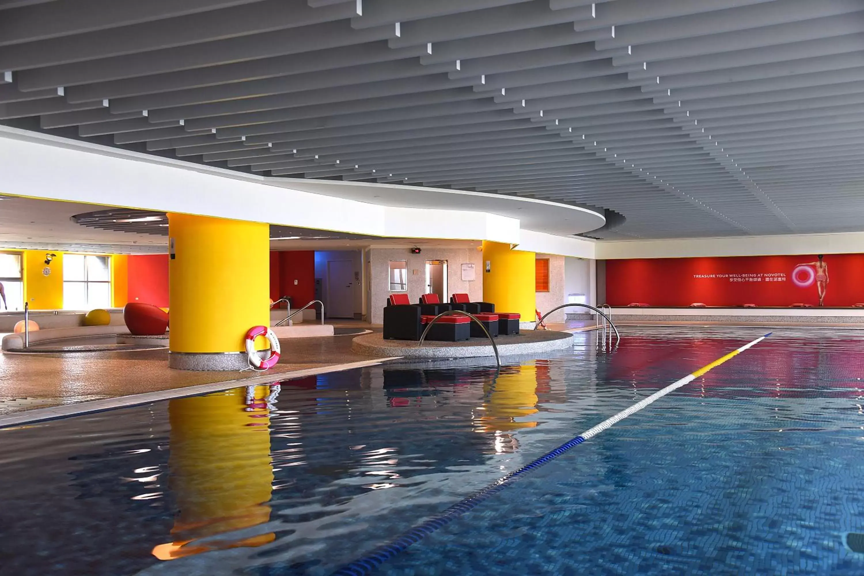 Swimming Pool in Novotel Taipei Taoyuan International Airport