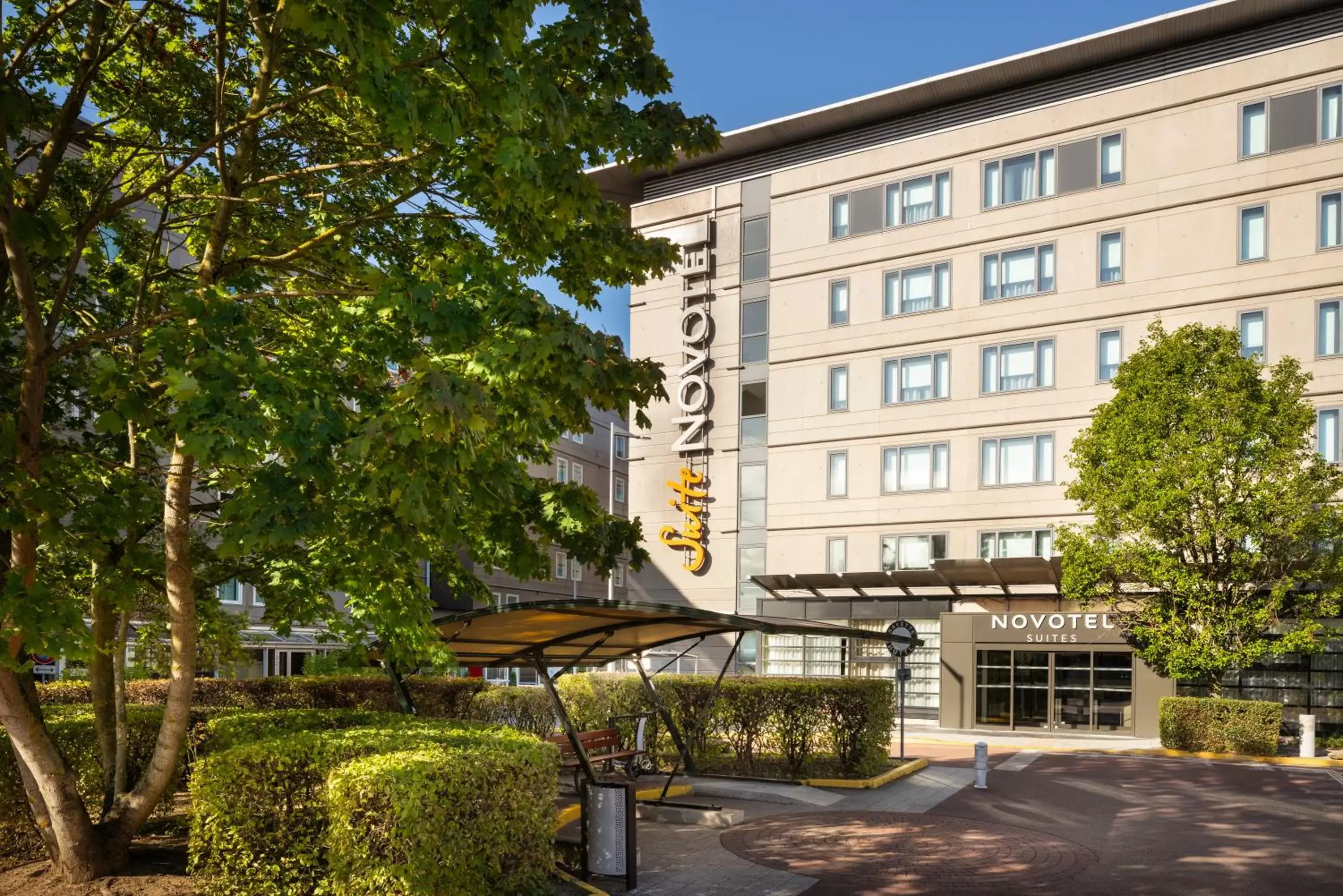 Facade/entrance, Property Building in Novotel Suites Paris CDG Airport Villepinte