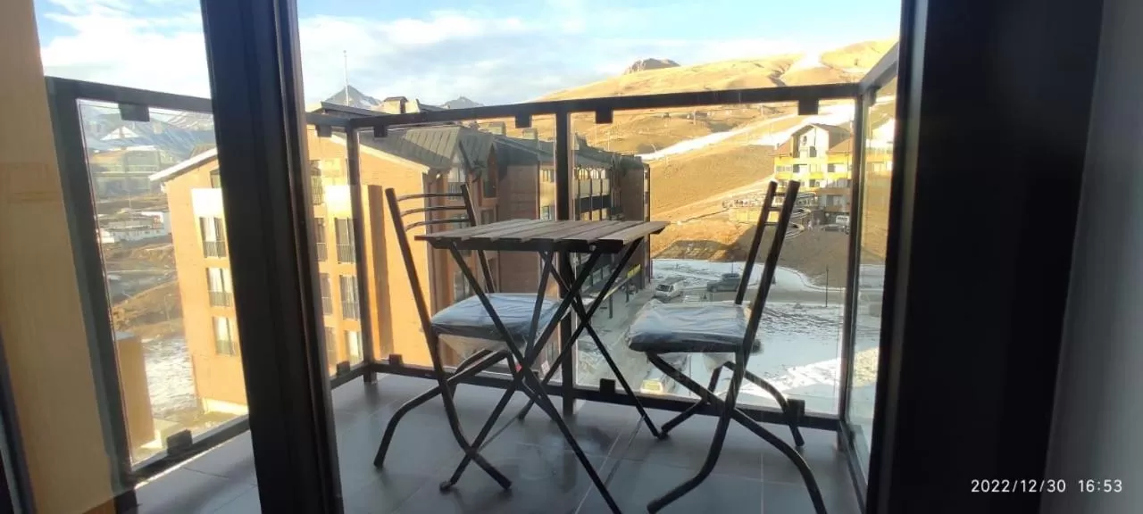 Family Room with Mountain View in Frozen View New Gudauri