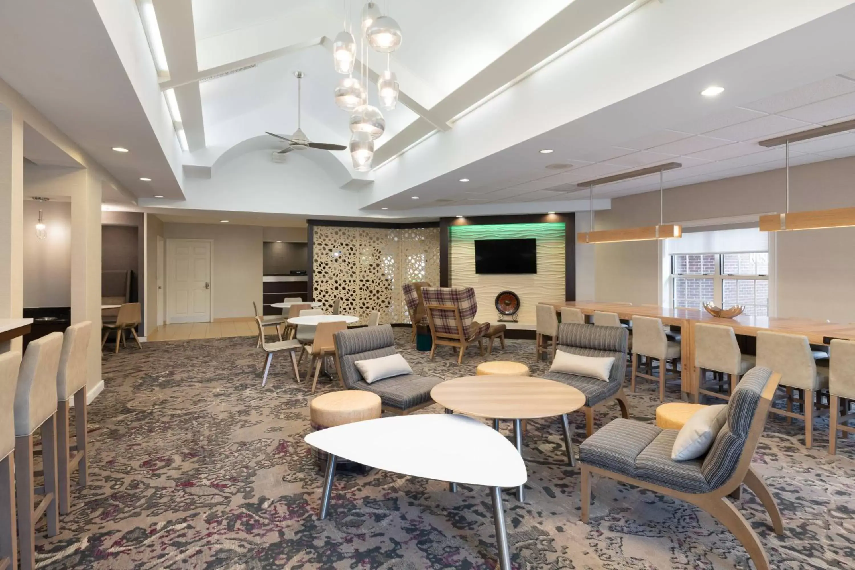 Lobby or reception, Lounge/Bar in Residence Inn by Marriott Williamsburg
