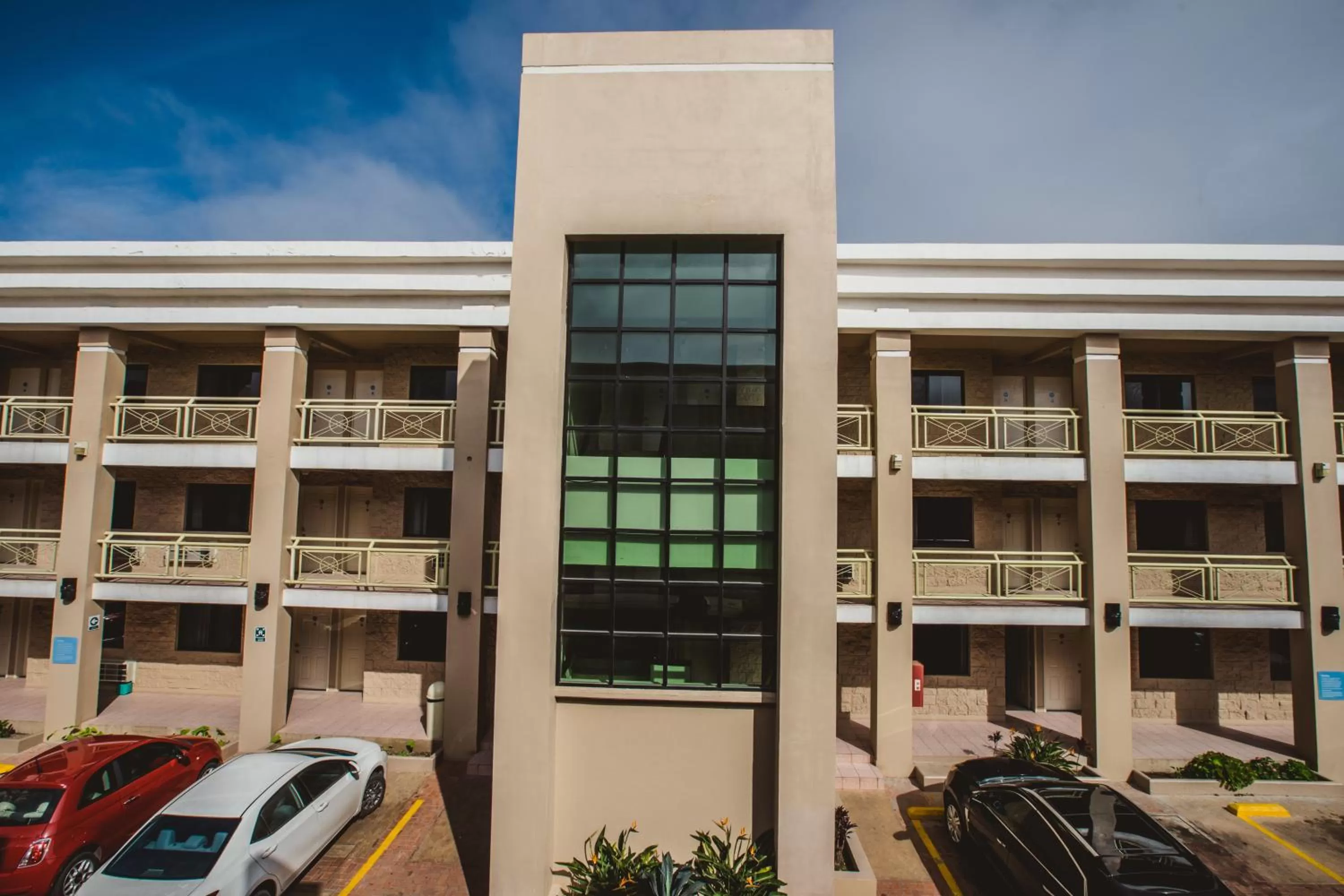 Property building in Del Mar Inn Rosarito