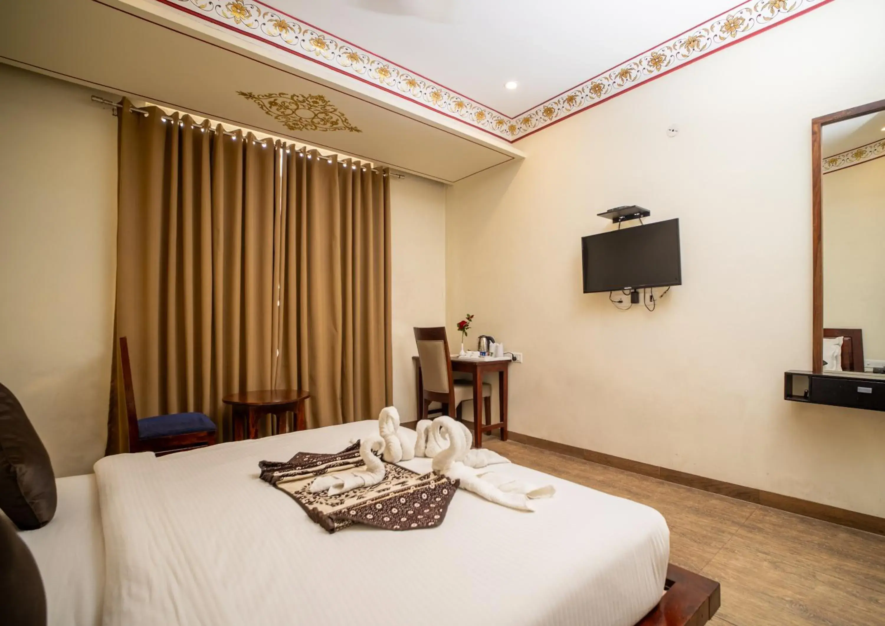 Bed in Hotel Laxmi Niwas