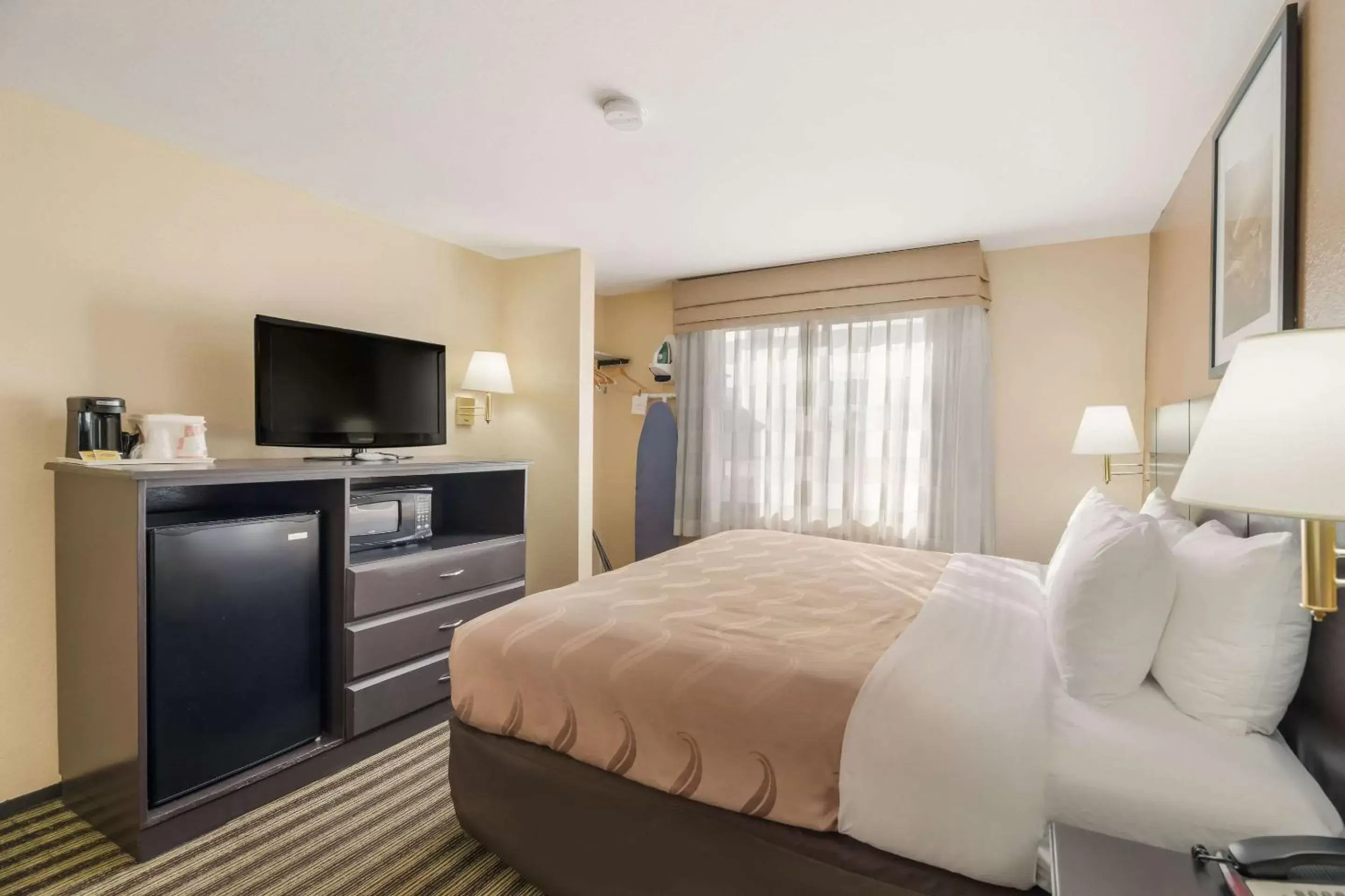 Photo of the whole room, Bed in Quality Inn Clovis Photo of the whole room, Bed in Quality Inn Clovis