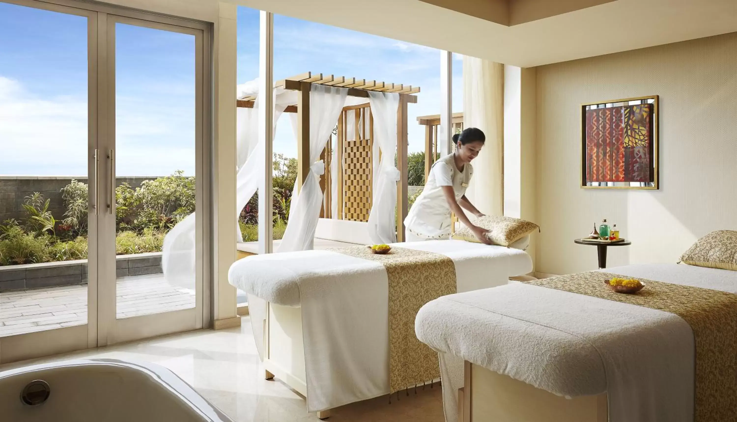 Massage, Bed in Taj Bangalore Massage, Bed in Taj Bangalore