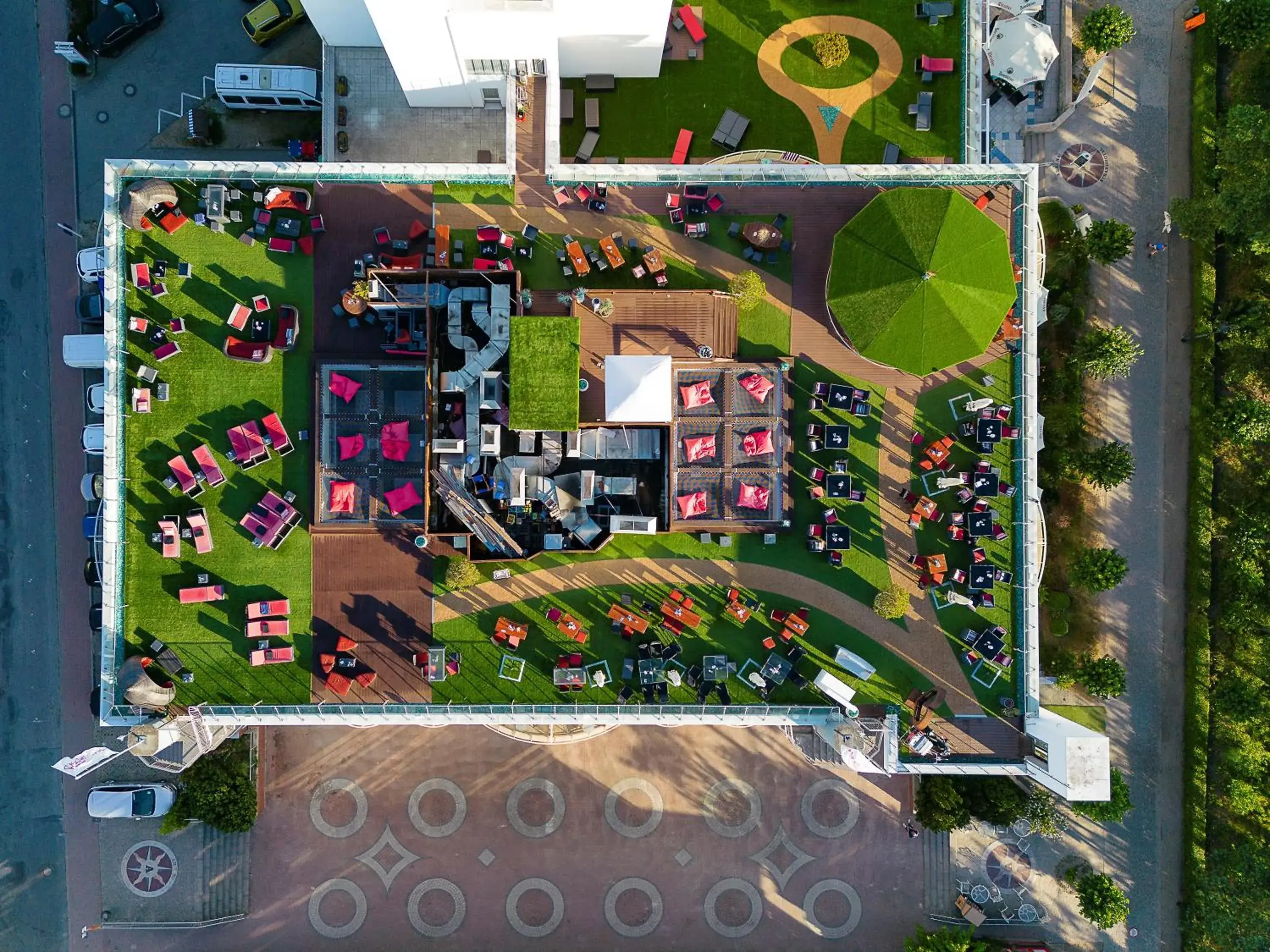 Lounge or bar, Bird's-eye View in Arkona Strandhotel