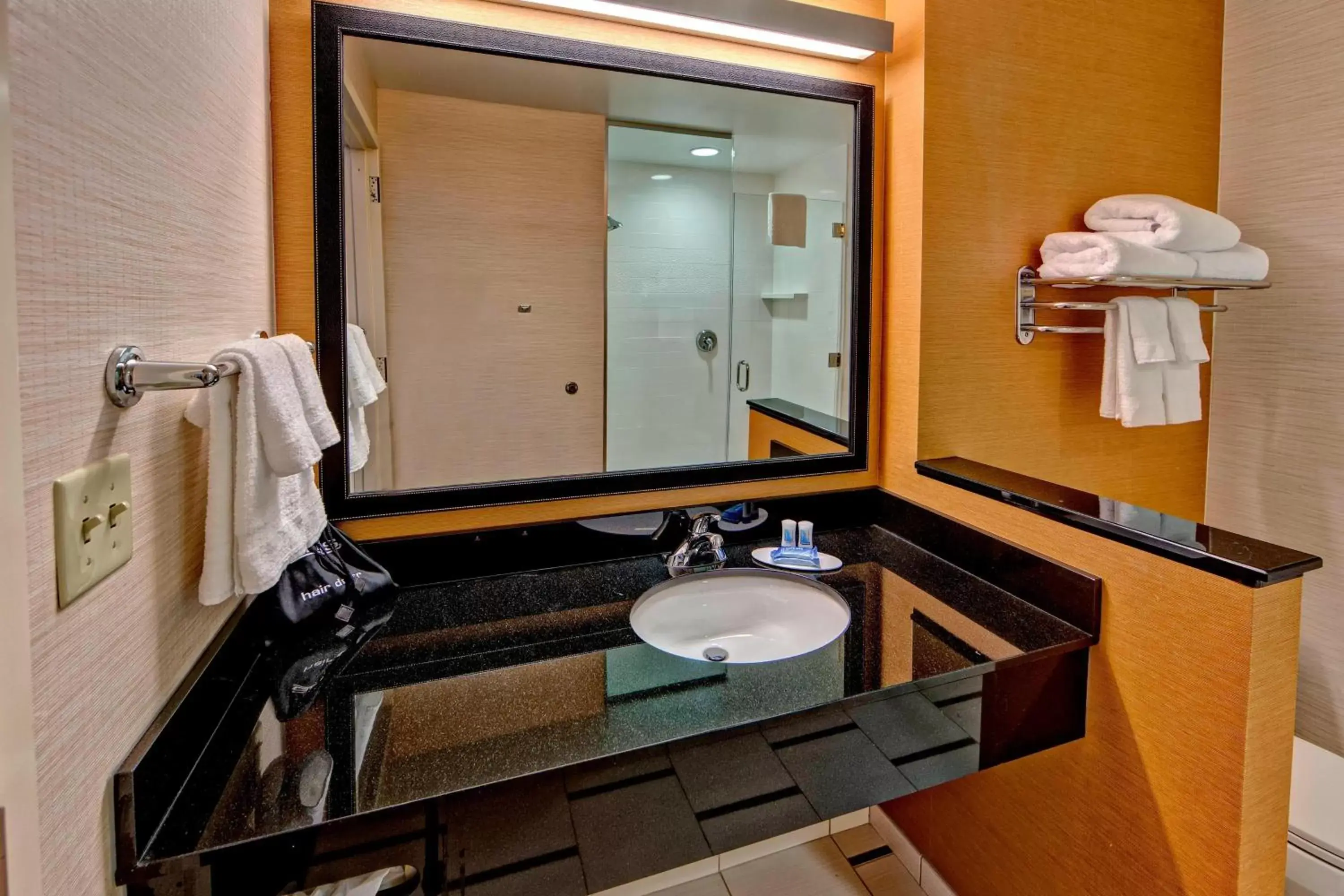 Bathroom in Fairfield Inn & Suites by Marriott Jackson