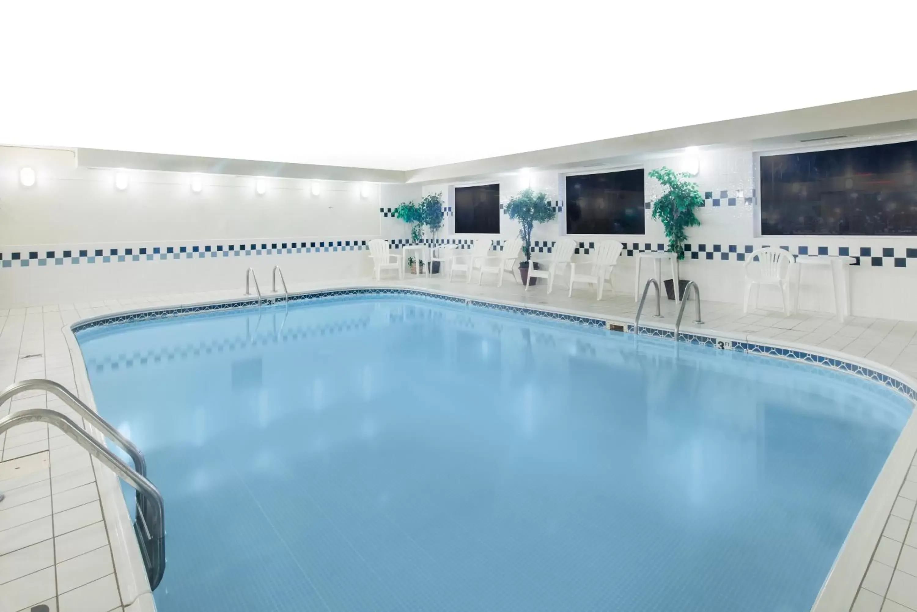 Swimming Pool in Days Inn & Suites by Wyndham Fargo 19th Ave/Airport Dome