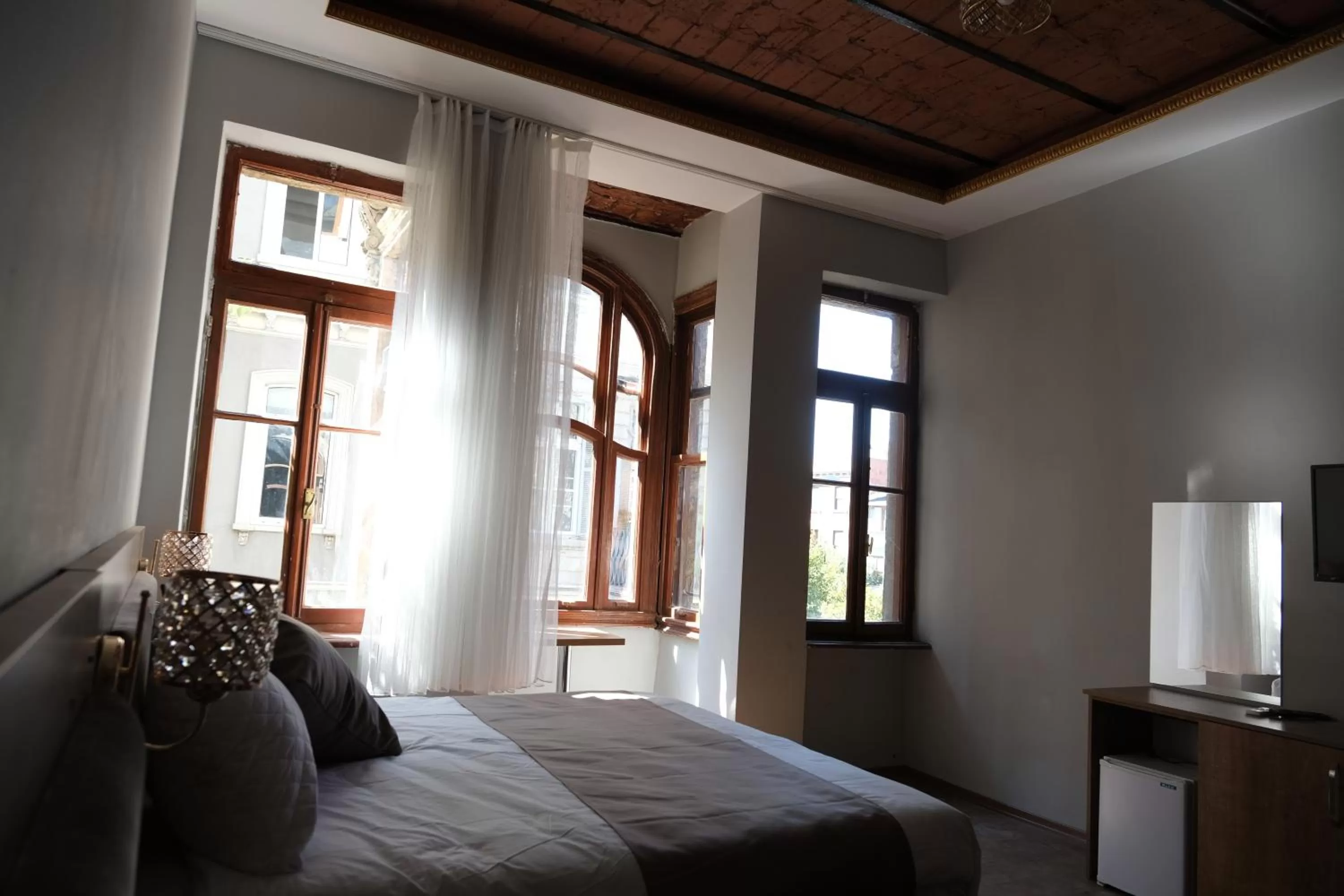 Bedroom, Bed in Adamantides Hotel