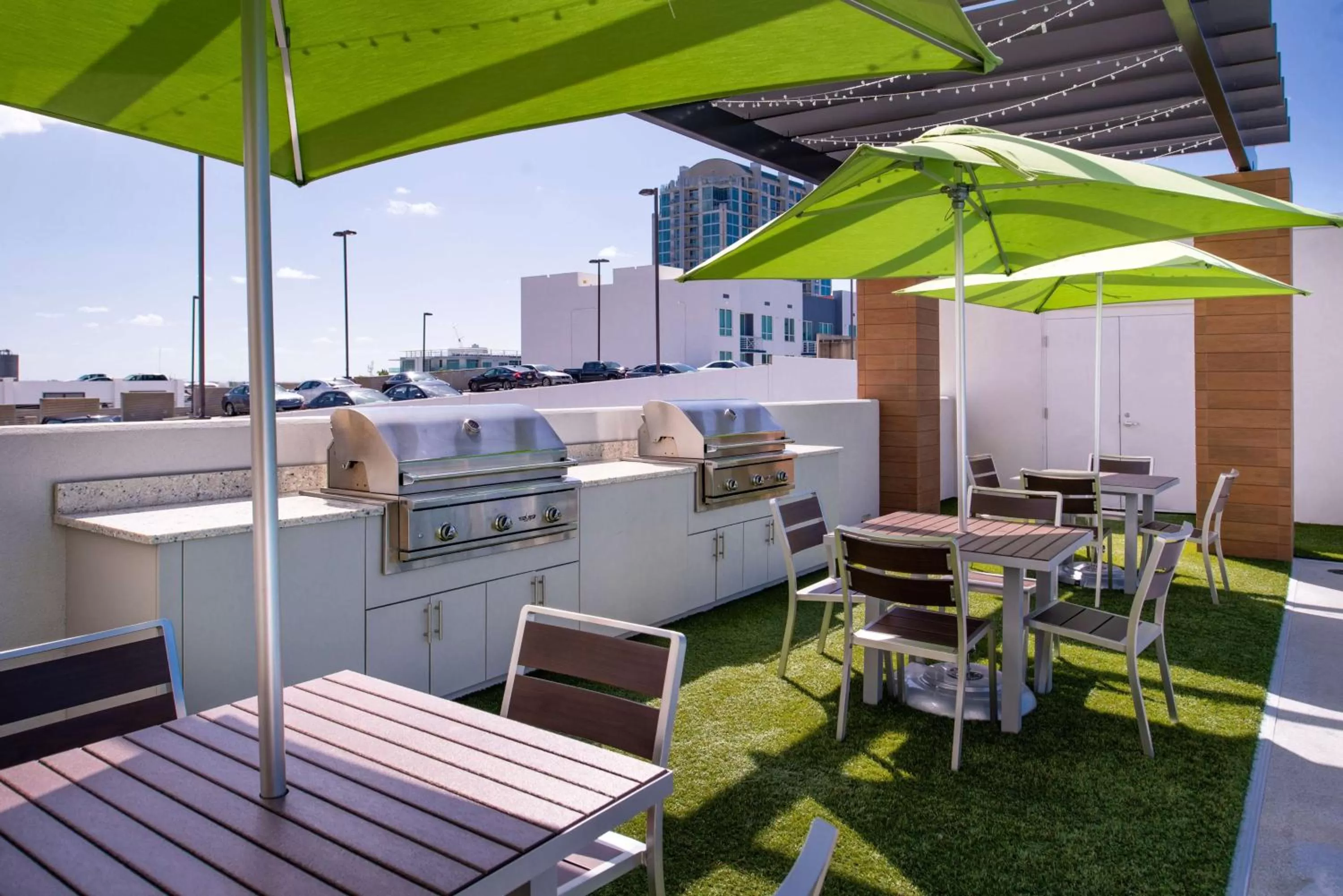 Property building in Home2 Suites By Hilton Tampa Downtown Channel District