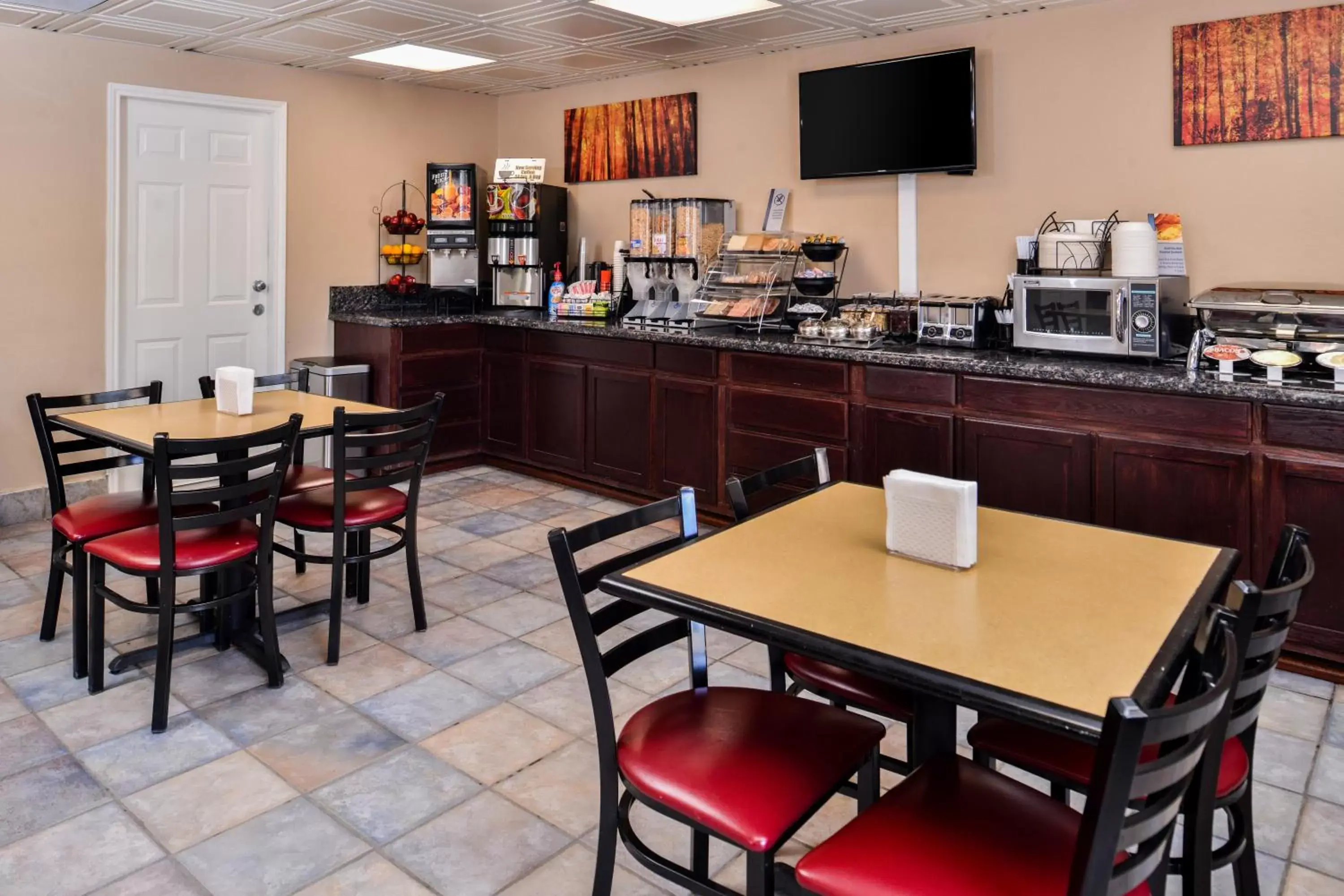 Breakfast, Restaurant/Places to Eat in Best Western Executive Inn