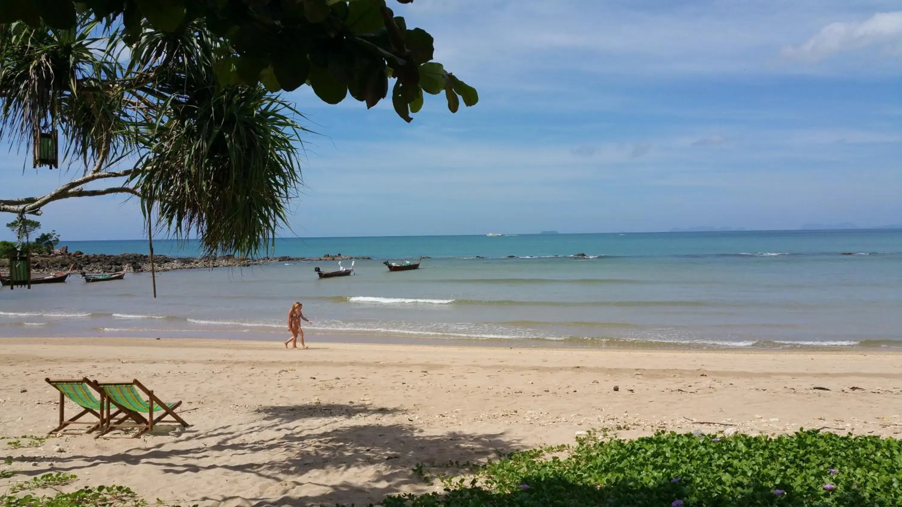 Beach in Lazy Days Bungalows