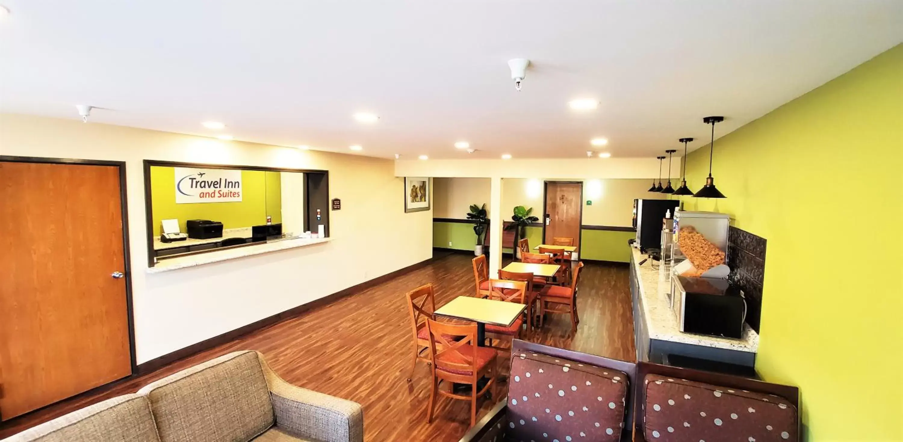 Lobby or reception, Lobby/Reception in Travel Inn and Suites