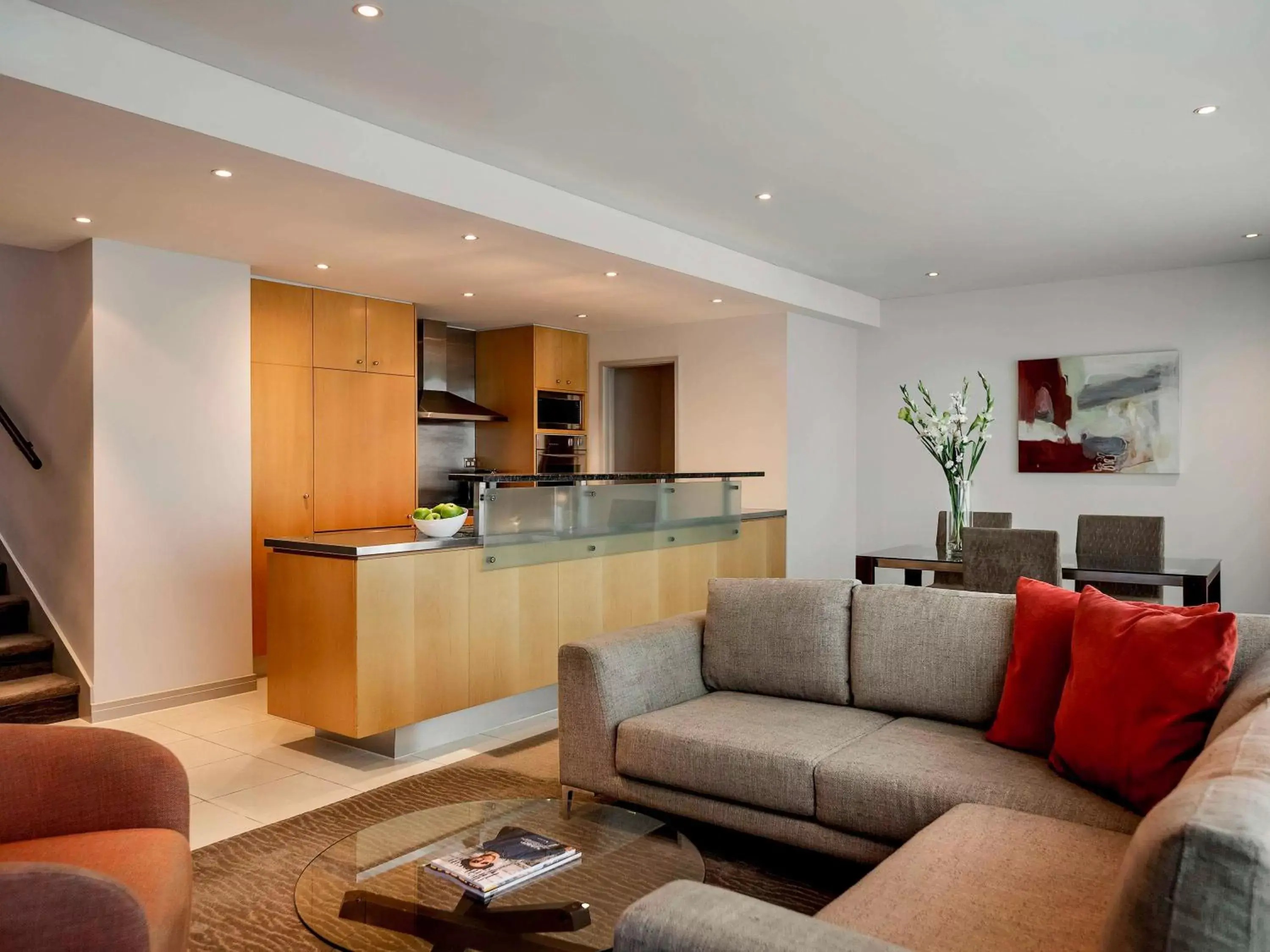 Bedroom, Seating Area in Pullman Auckland Hotel & Apartments