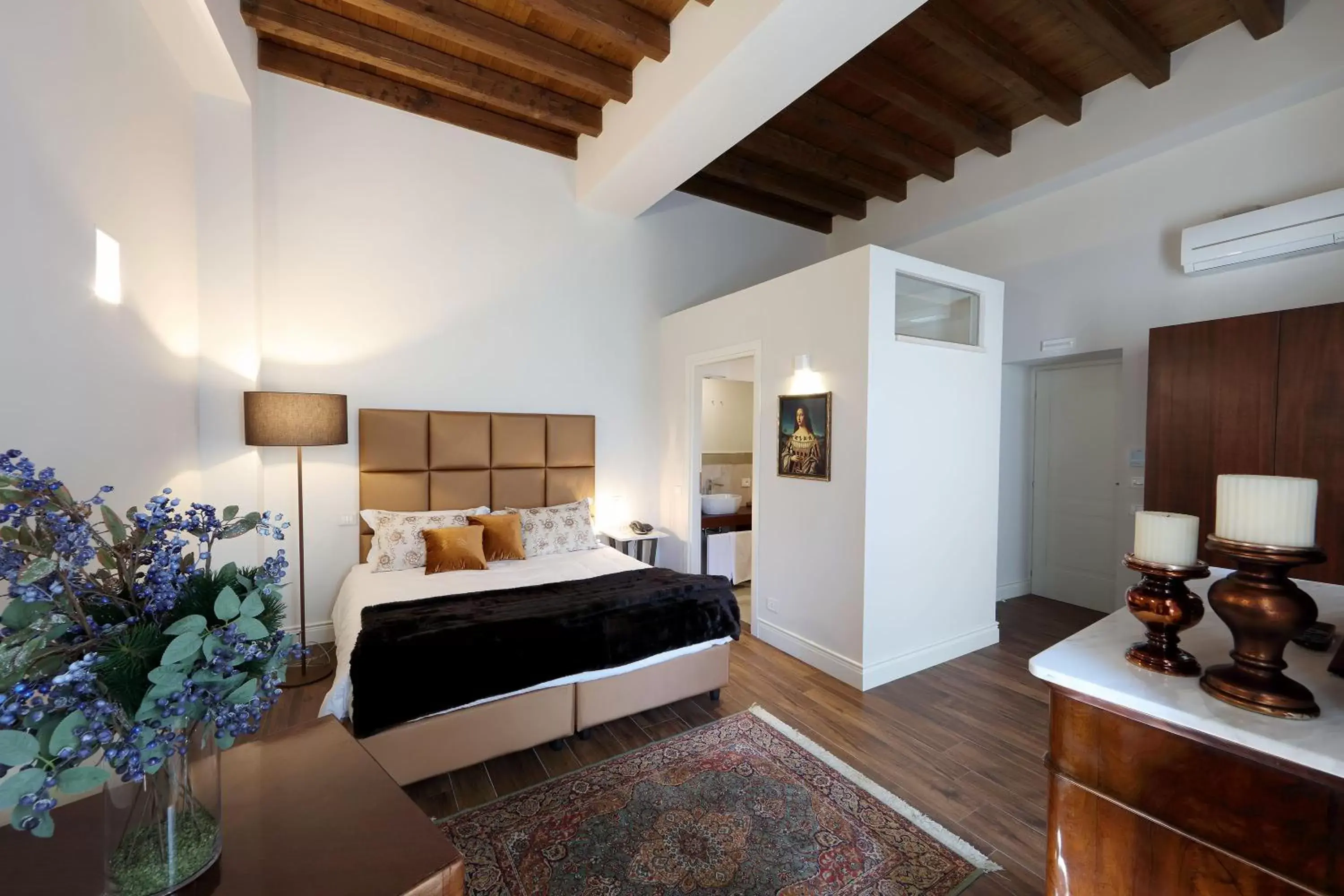 Bed in Residenza Palazzo Fortuna - Boutique Hotel