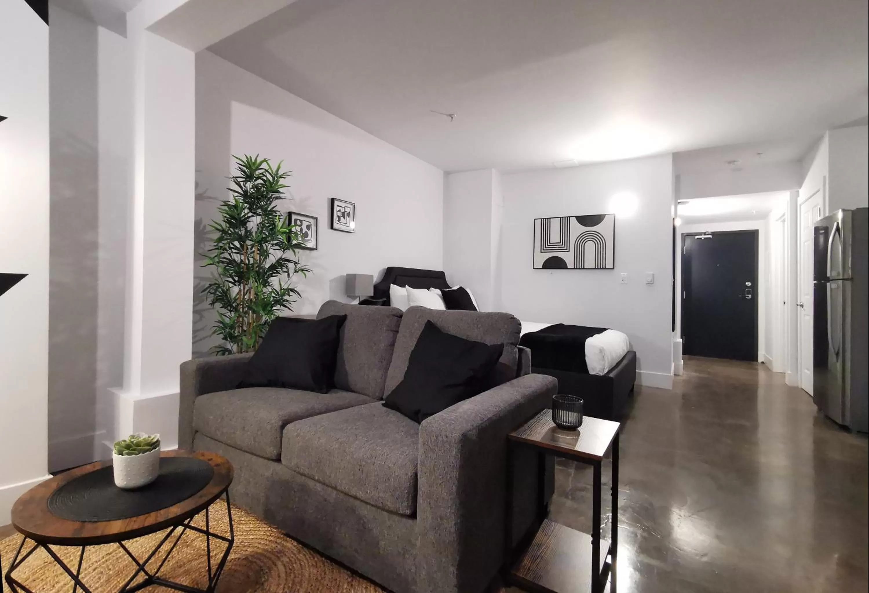 Cameo Hotel and Suites