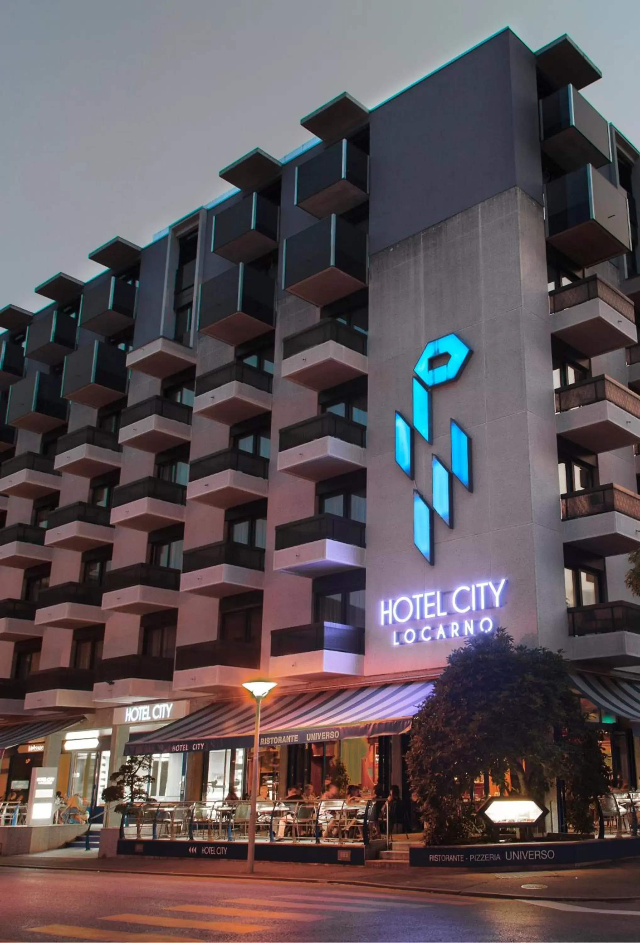 Facade/entrance in Hotel City Locarno Facade/entrance in Hotel City Locarno
