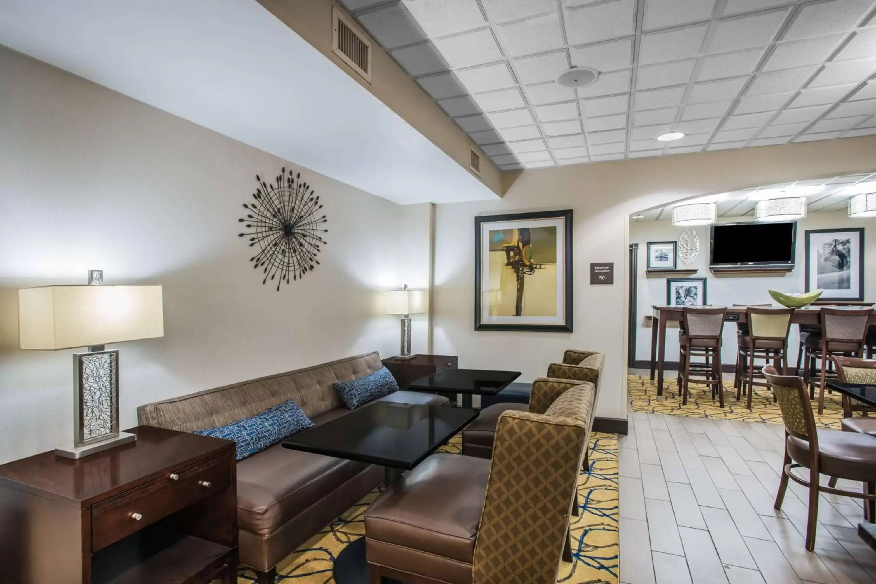 Lobby or reception, Seating Area in Hampton Inn Cleveland-Airport/Tiedeman Road