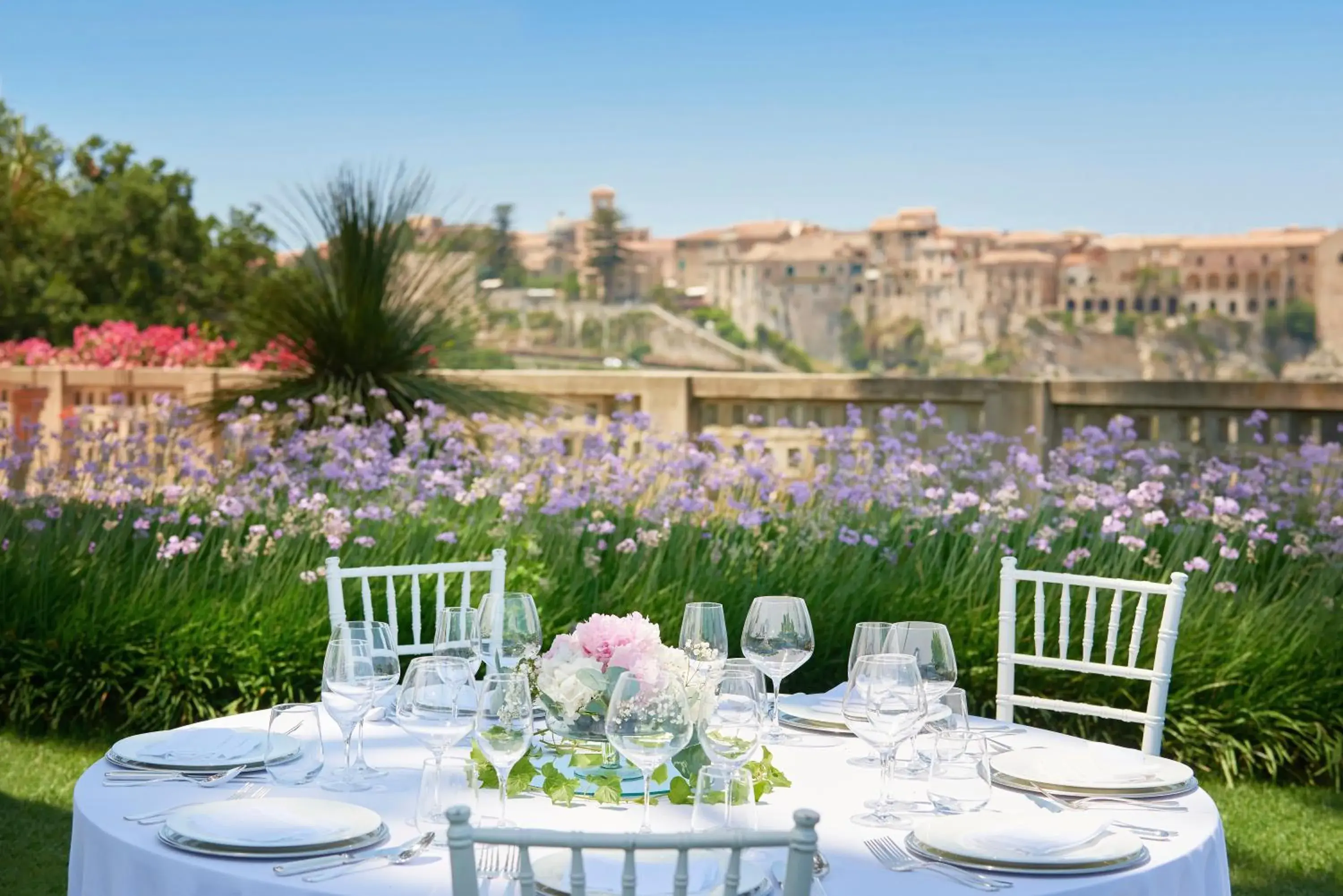 Restaurant/places to eat in Villa Paola Restaurant/places to eat in Villa Paola