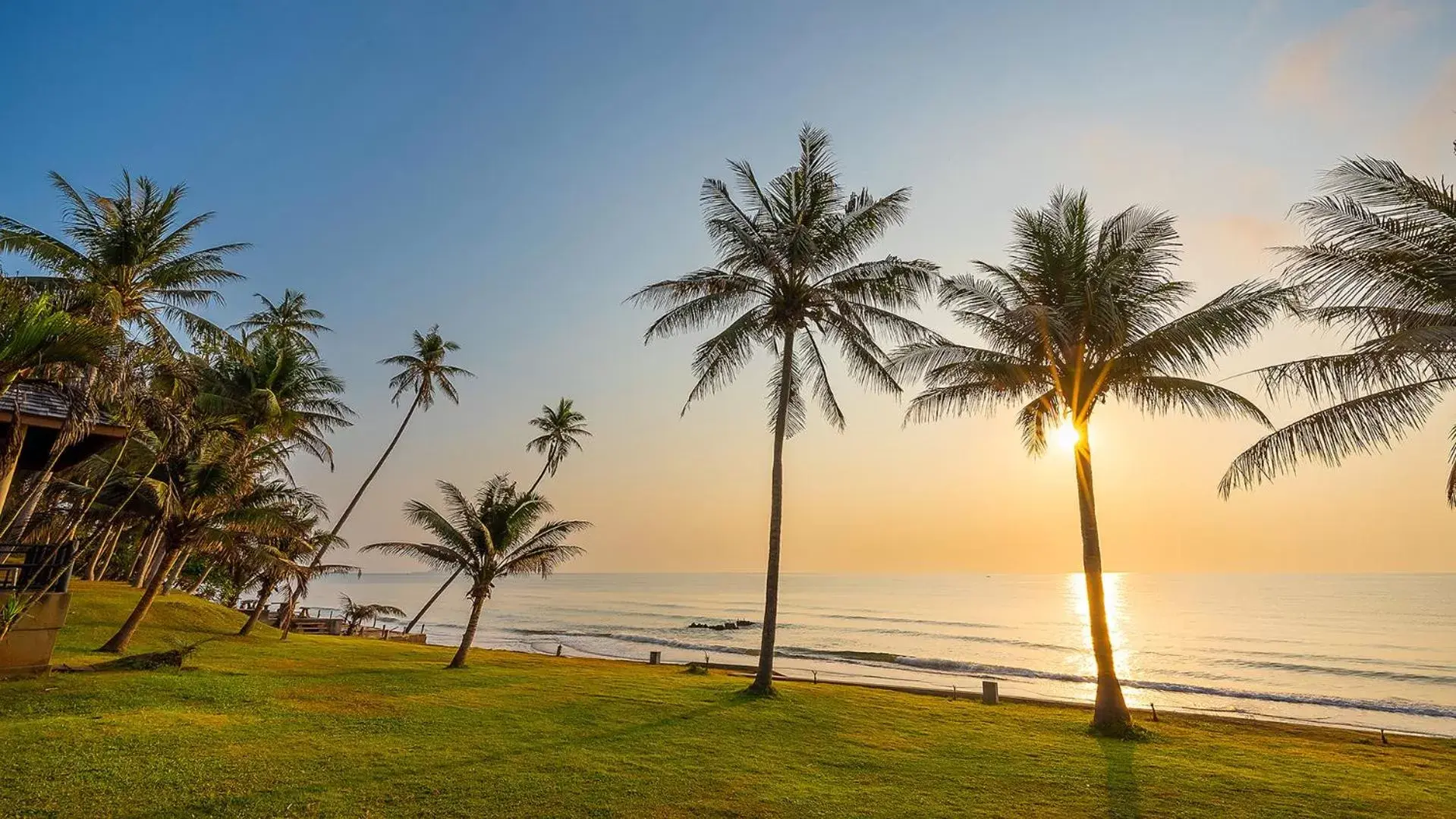 Beach in Ban Saithong Beach Resort