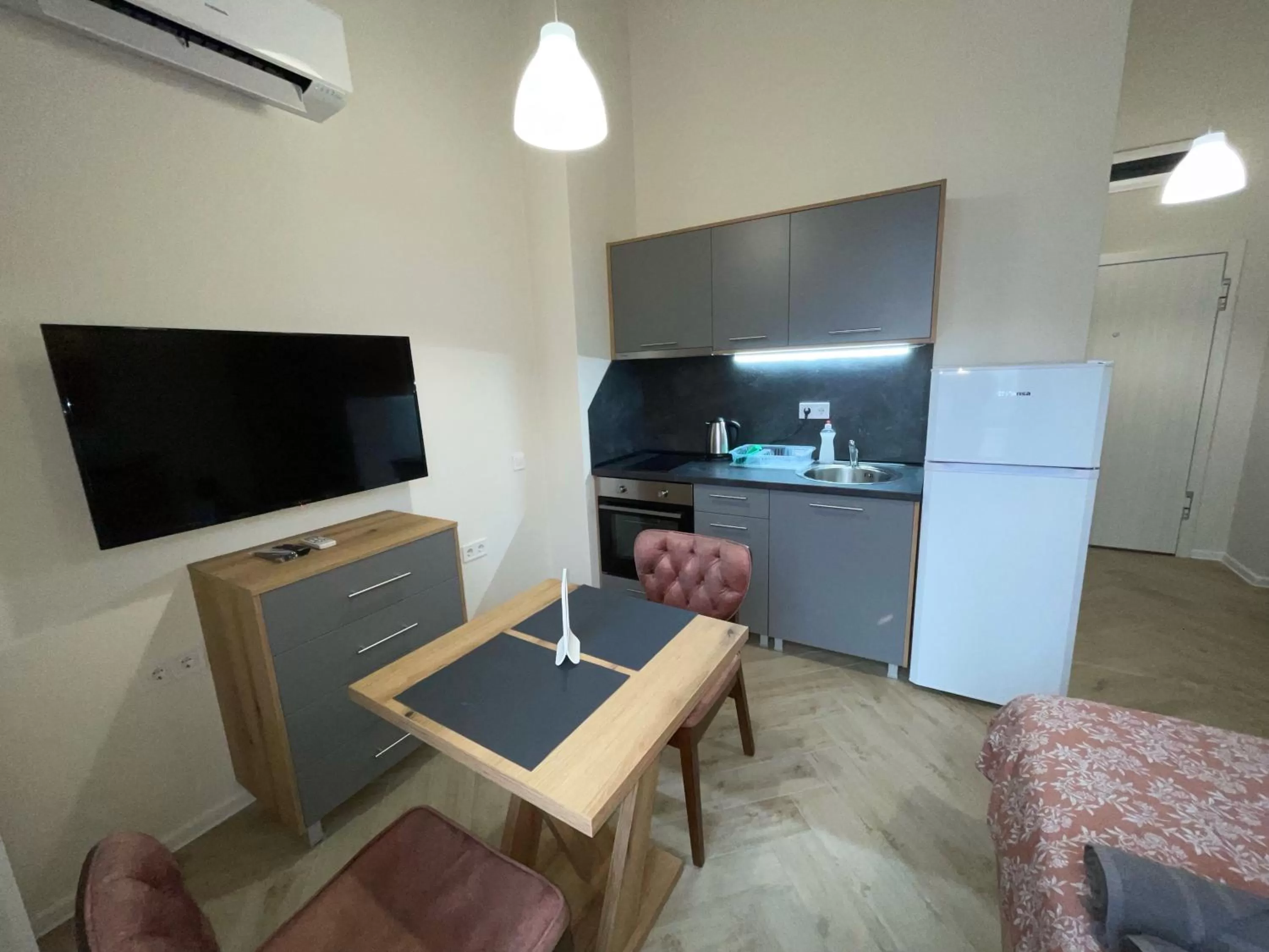 Kitchen/Kitchenette in WOW Apartments