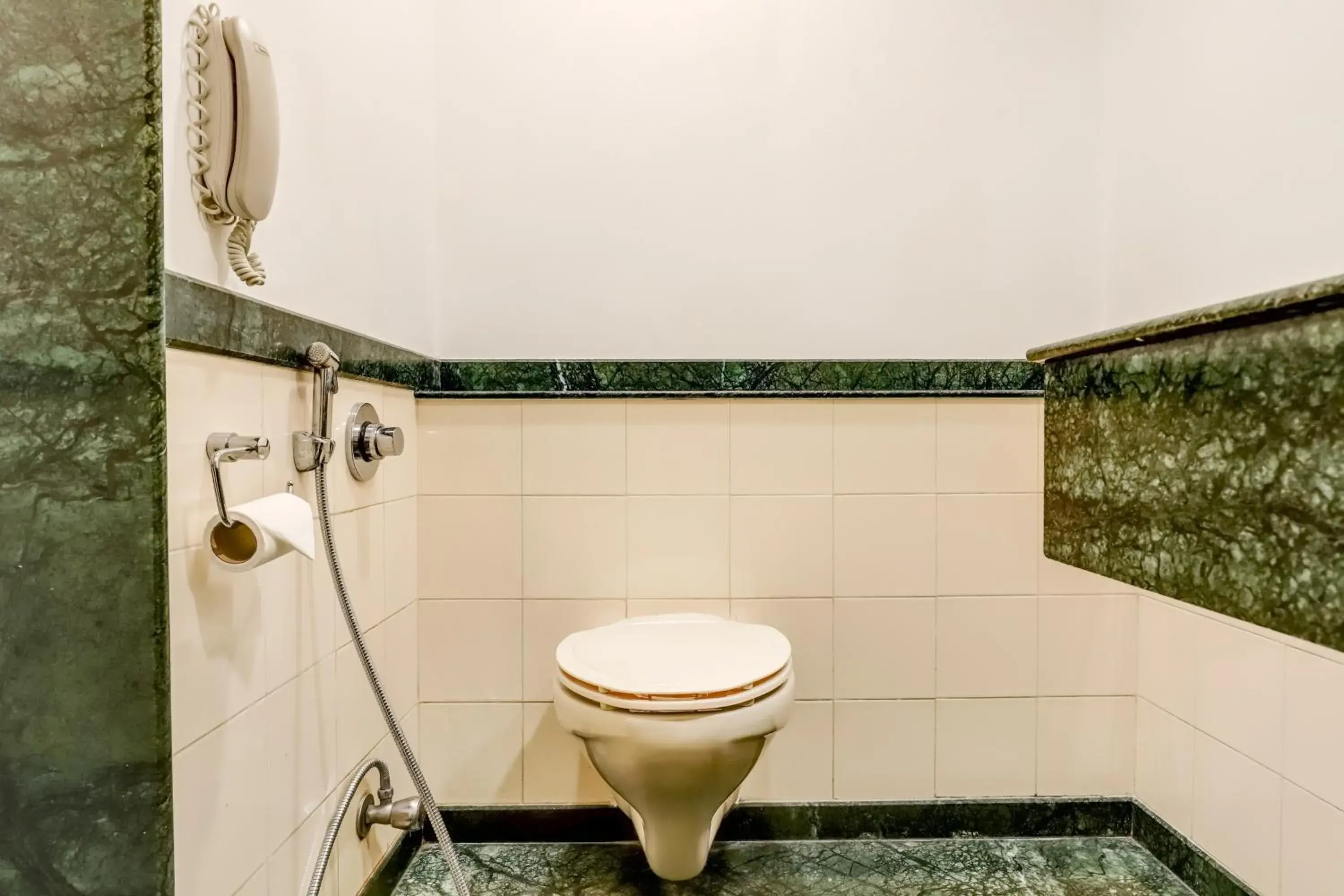 Bathroom in Lemon Tree Hotel, Ahmedabad