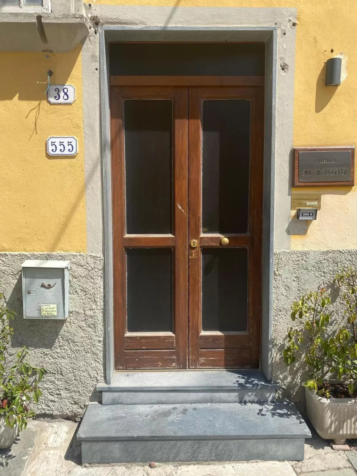 Facade/Entrance in Bed and breakfast Zimmer il Castello