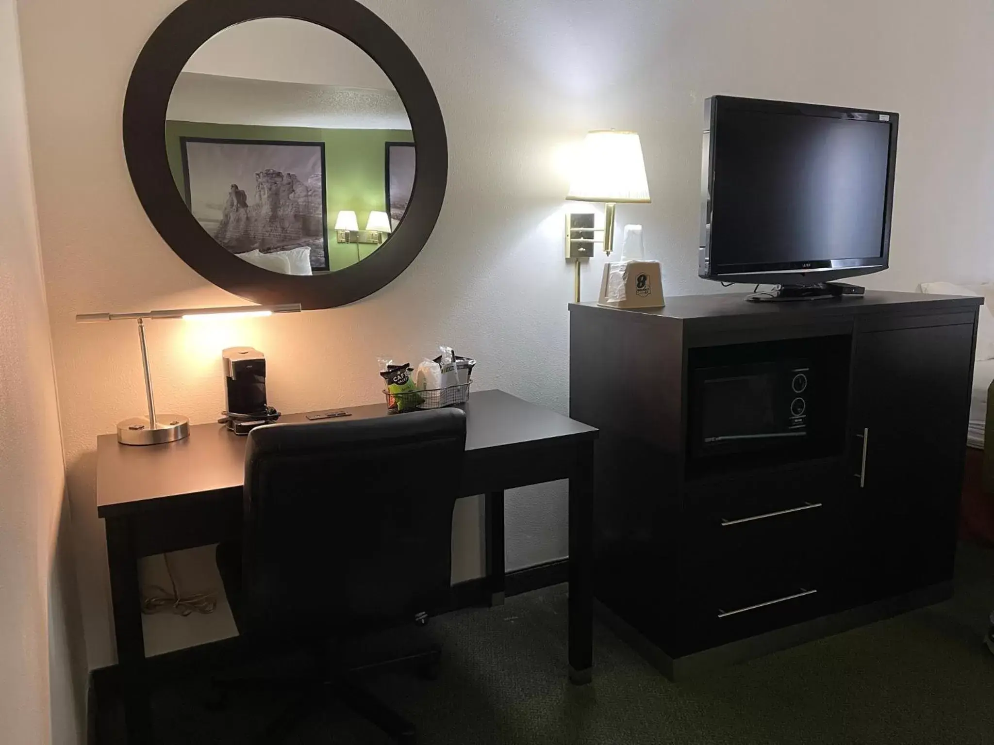 TV/Entertainment Center in Super 8 by Wyndham Colby