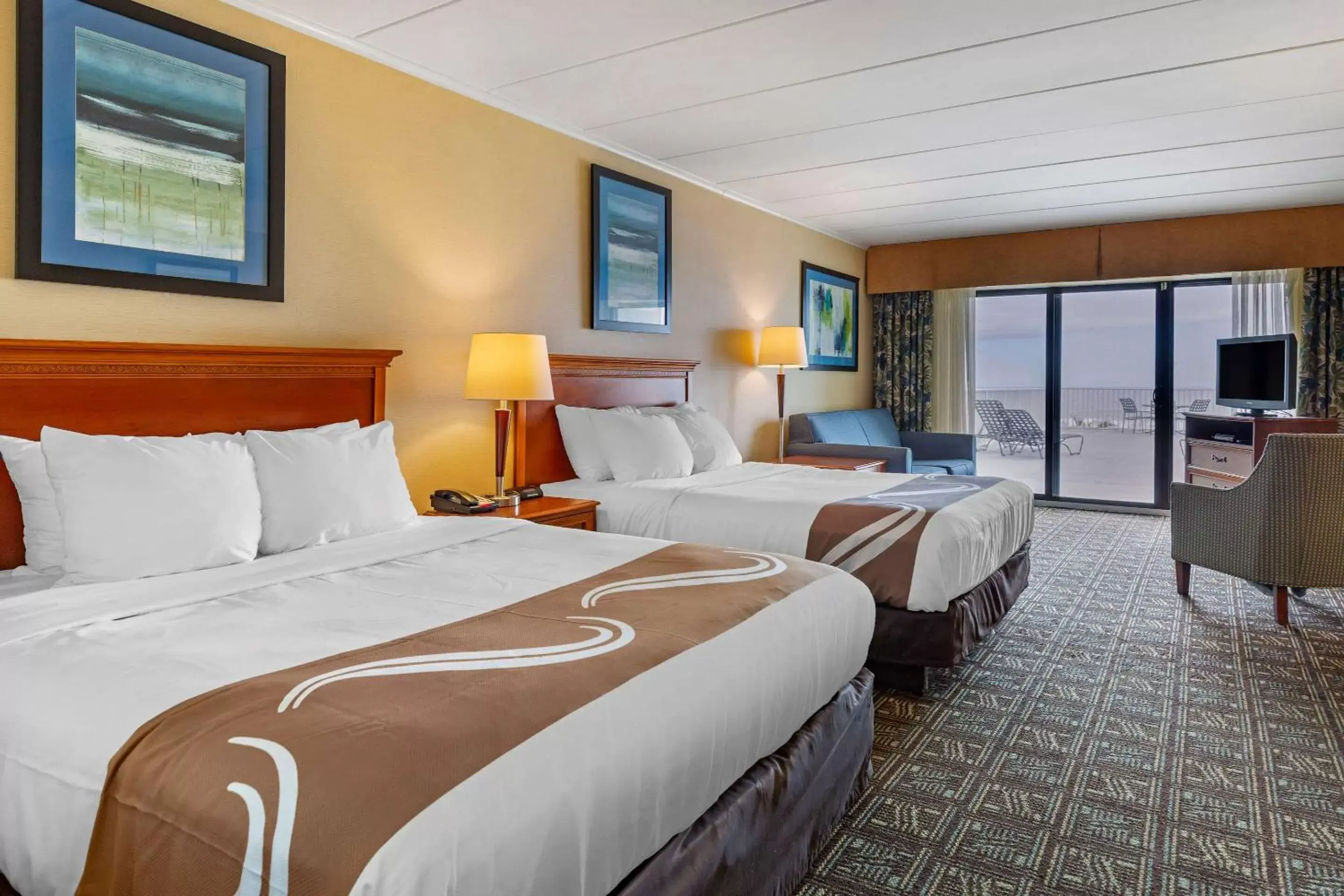 Photo of the whole room, Bed in Quality Inn Boardwalk