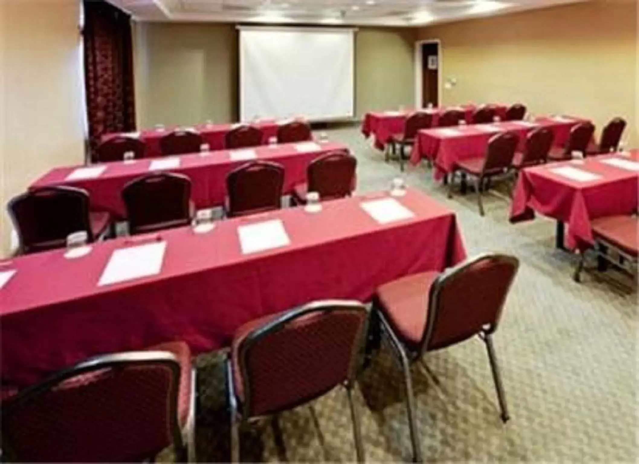 Business facilities, Business Area/Conference Room in Hawthorn Suites by Wyndham College Station