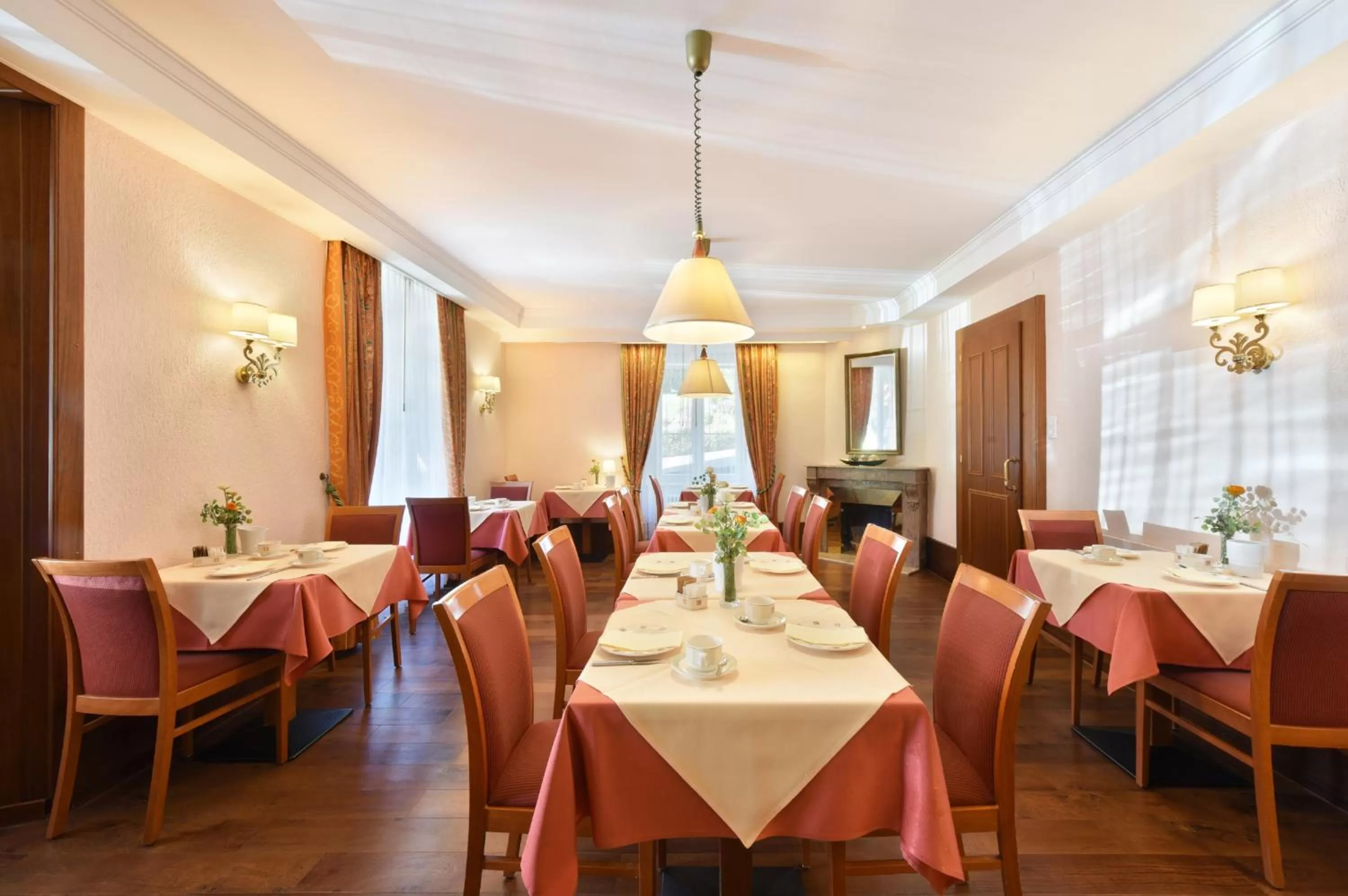 Food and drinks in Elite