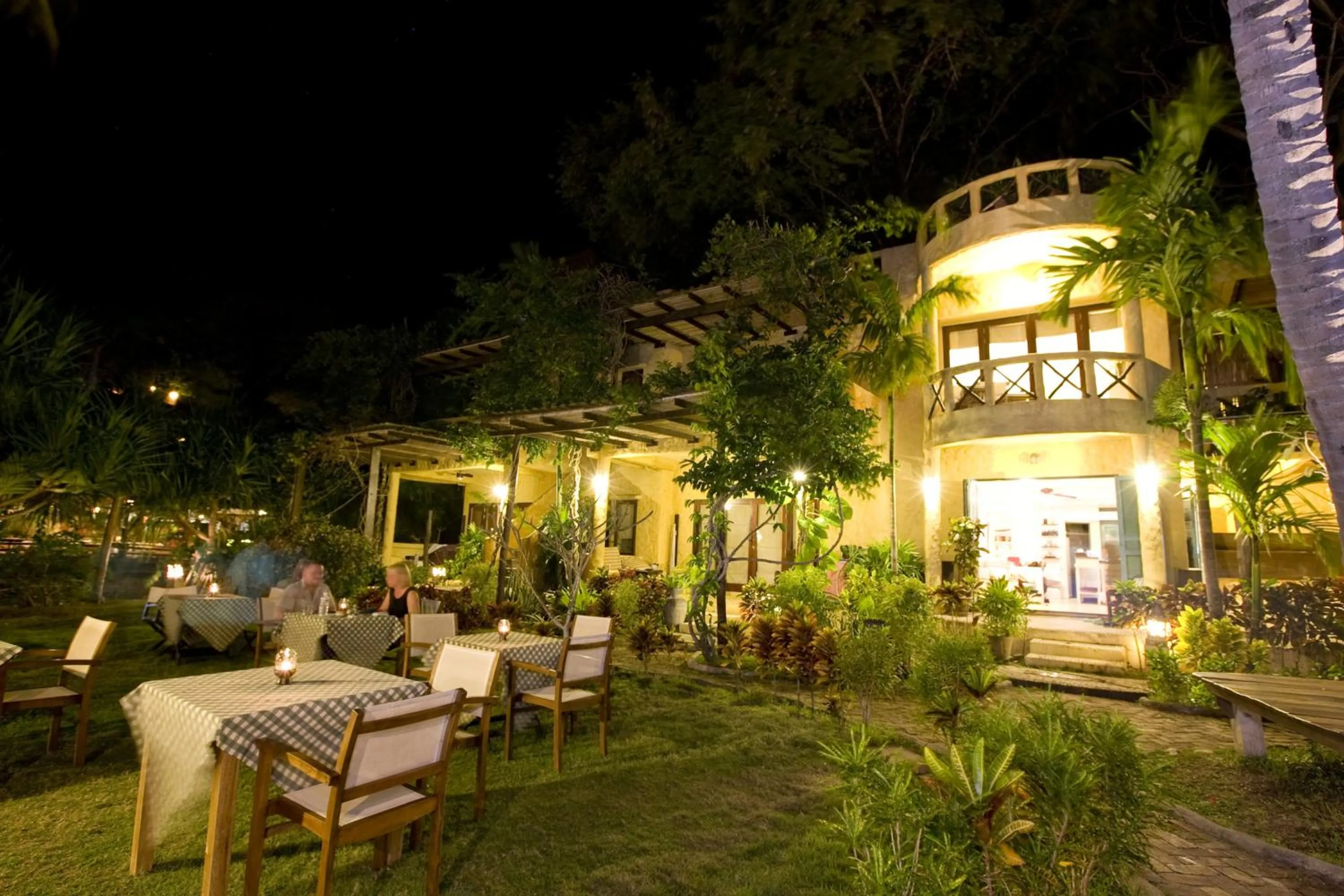 Restaurant/places to eat in Vacation Village Phra Nang Lanta - SHA Extra Plus