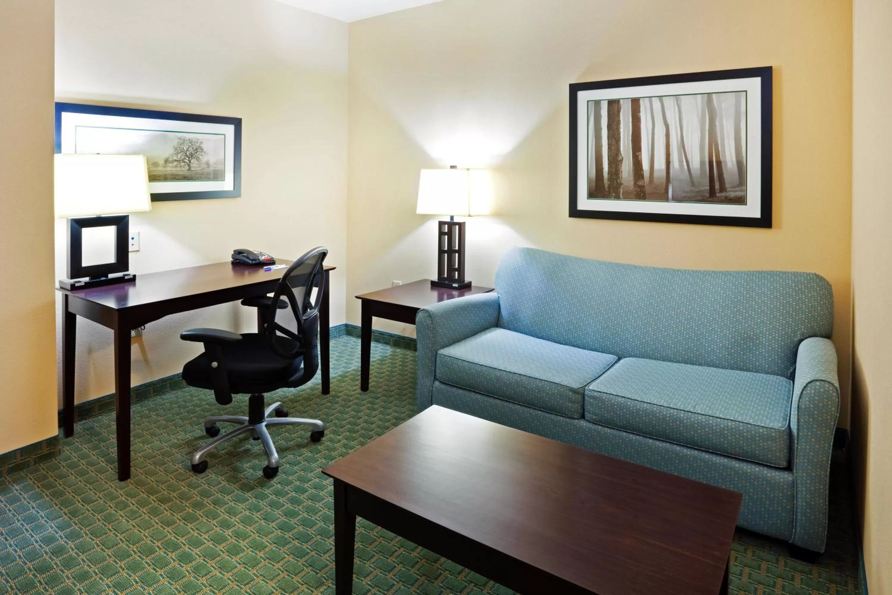 Accessible Two-Queen Suite (hearing and mobility accessible) in Holiday Inn Express Hotel & Suites Newport South, an IHG Hotel