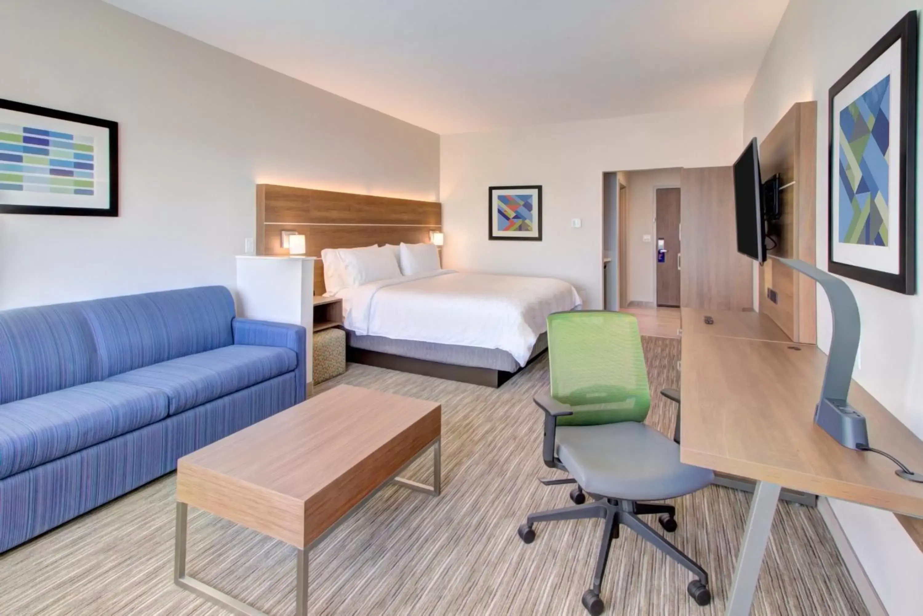 Photo of the whole room in Holiday Inn Express & Suites Charlotte Southwest, an IHG Hotel