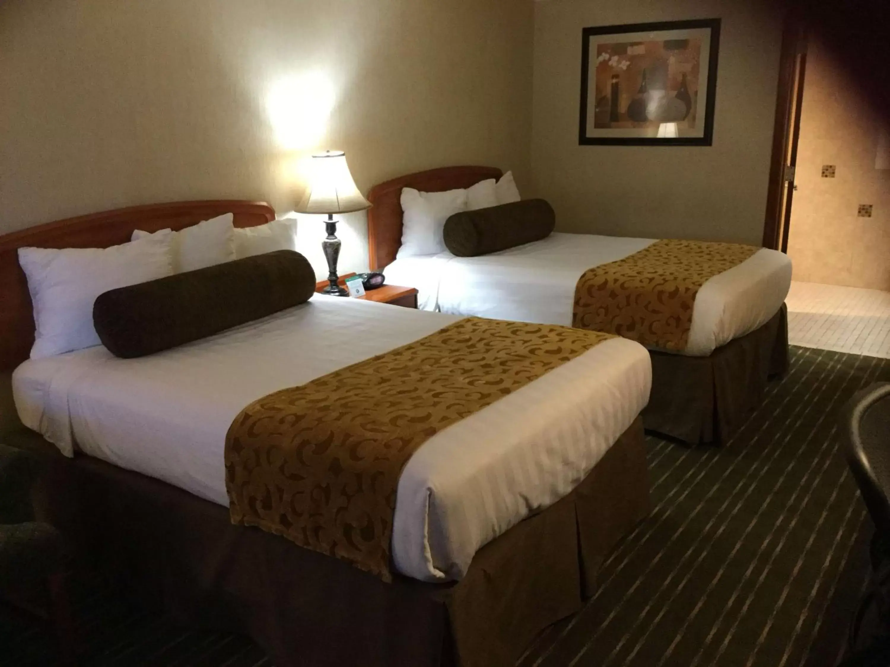 Photo of the whole room, Bed in Best Western Holiday Hotel