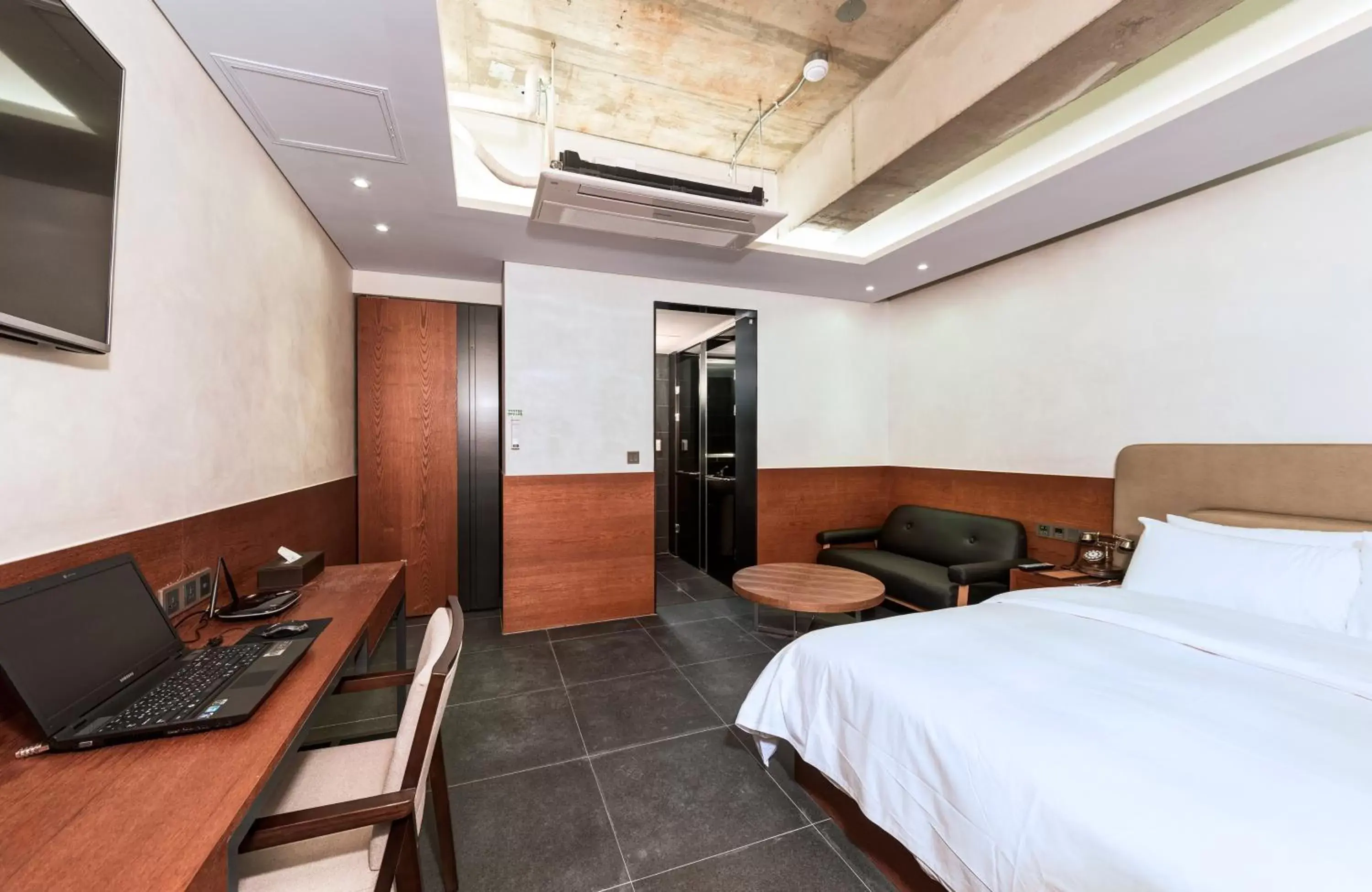 Bedroom in Capace Hotel Gangnam