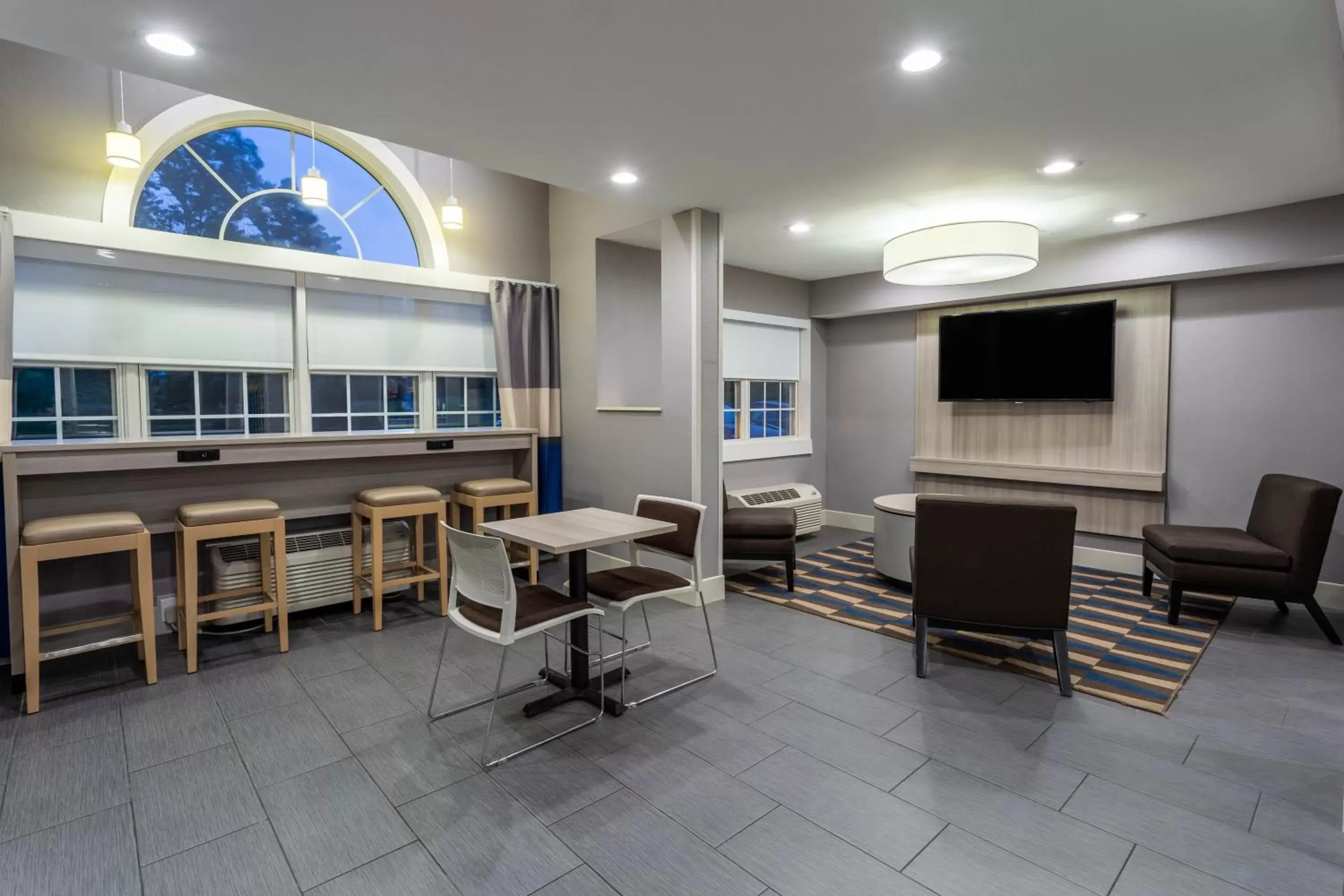 Lobby or reception in Microtel Inn & Suites by Wyndham Bethel/Danbury