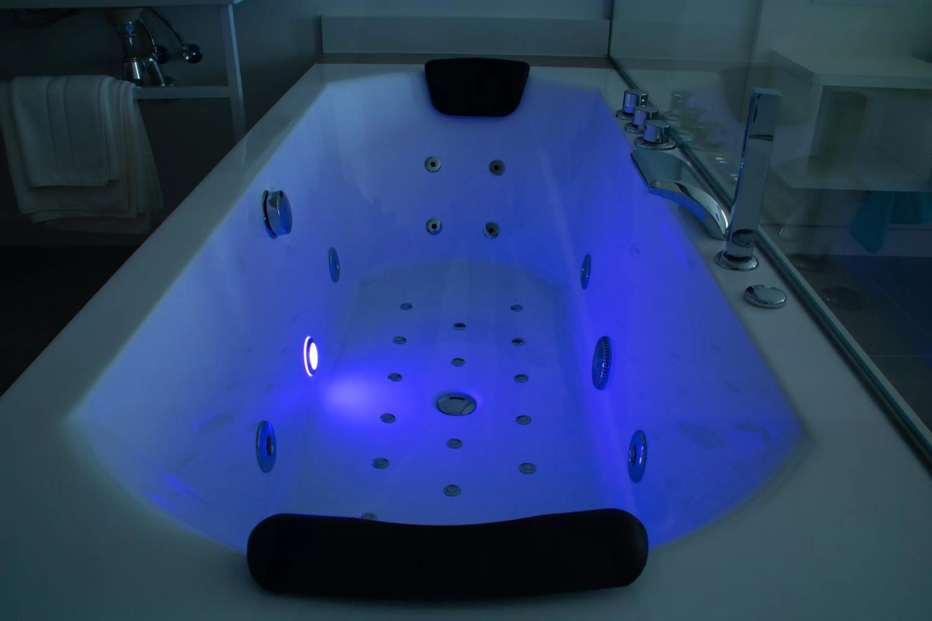 Hot Tub in Hotel Gran Sol De Extremadura