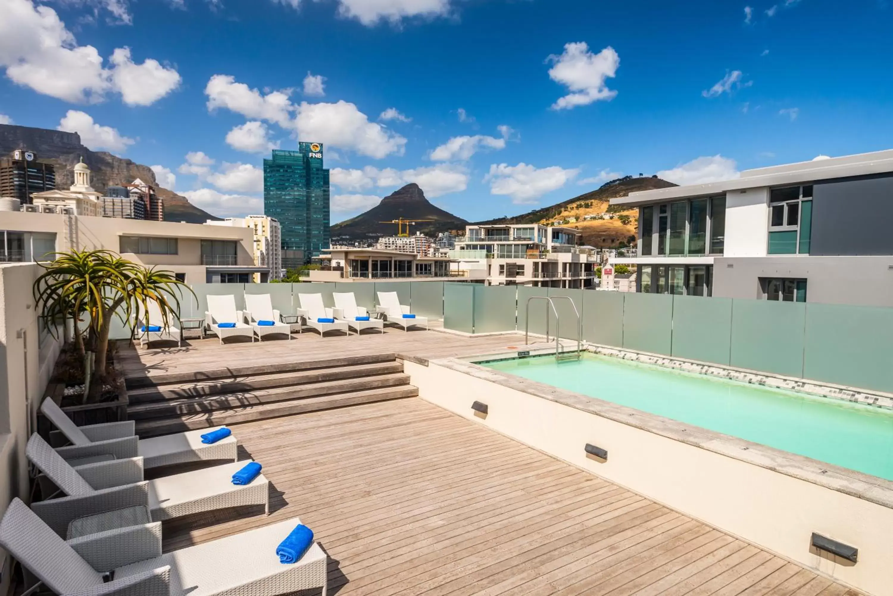 View (from property/room), Swimming Pool in aha Harbour Bridge Hotel & Suites