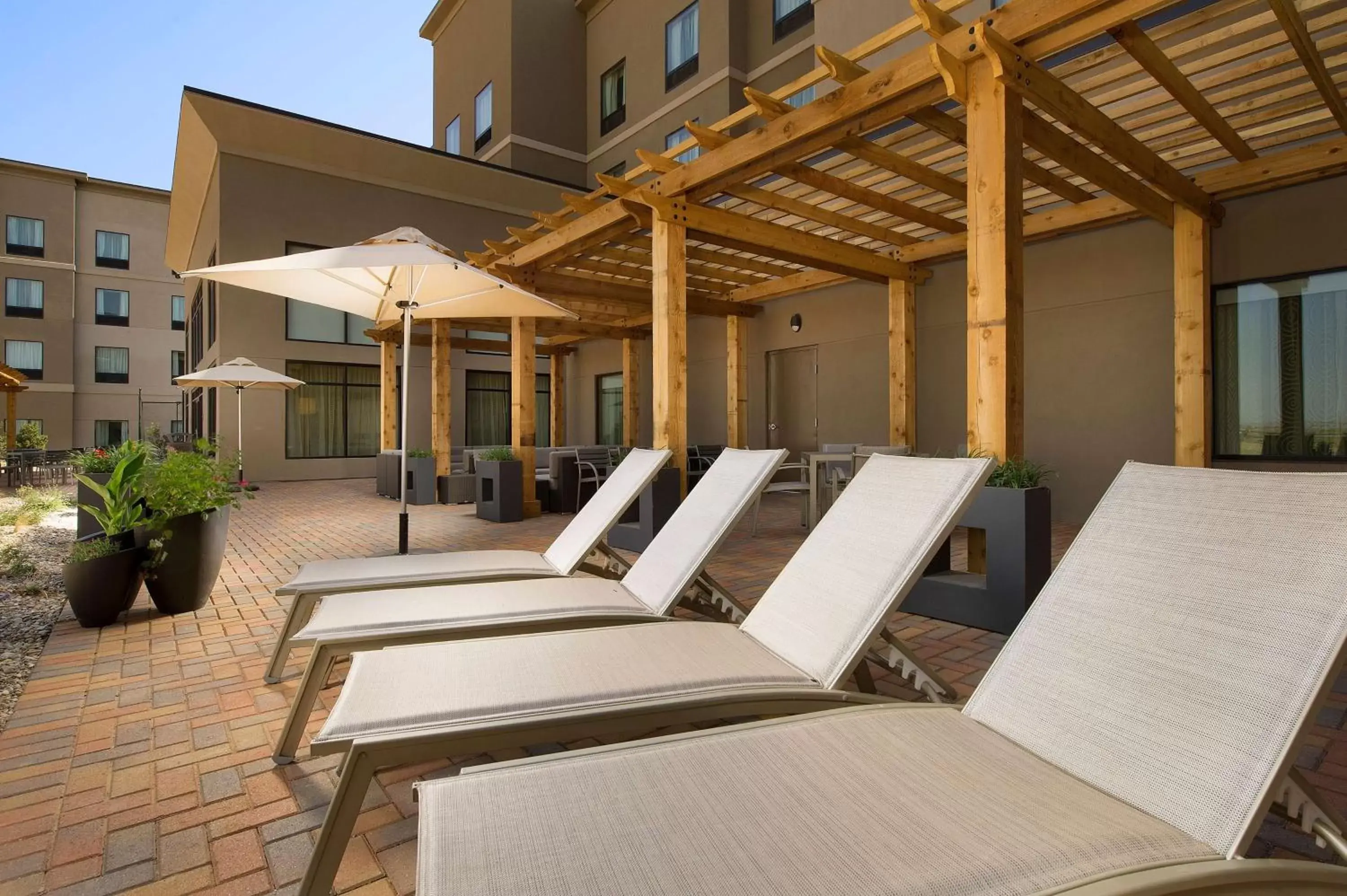 Patio in Homewood Suites by Hilton Midland