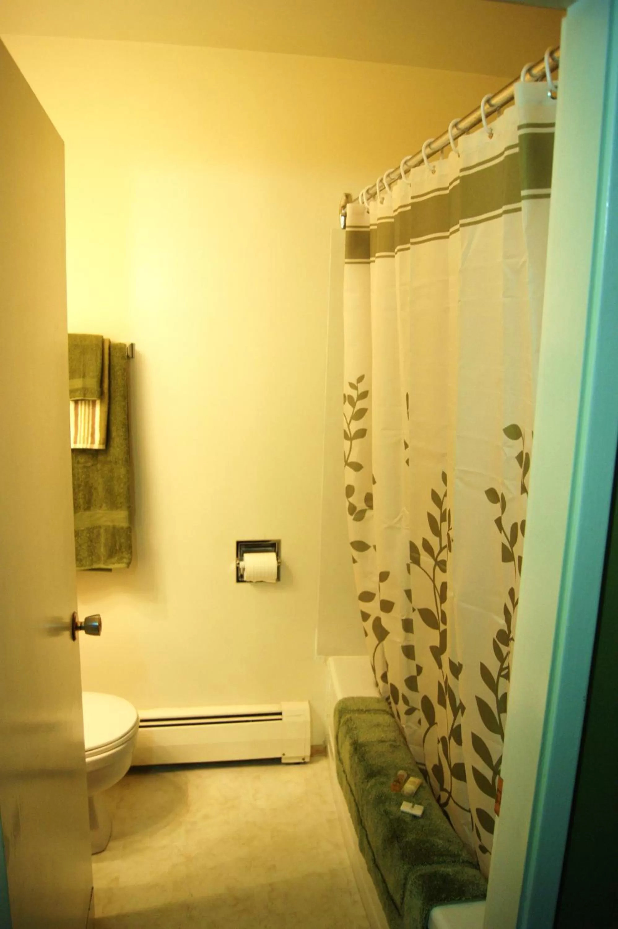 Bathroom in Stardust Inn and Chalets