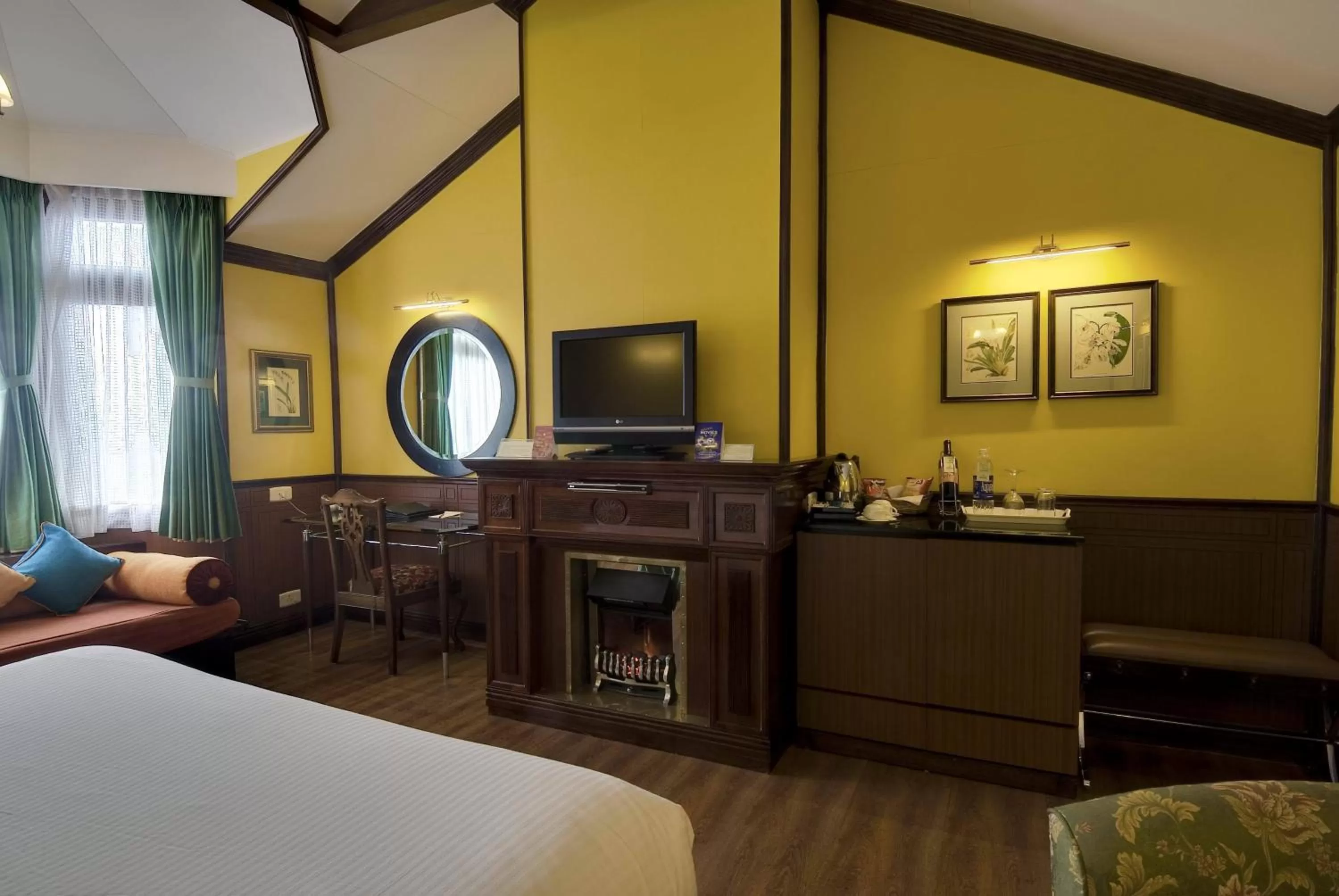 Decorative detail, Bed in Mayfair Darjeeling