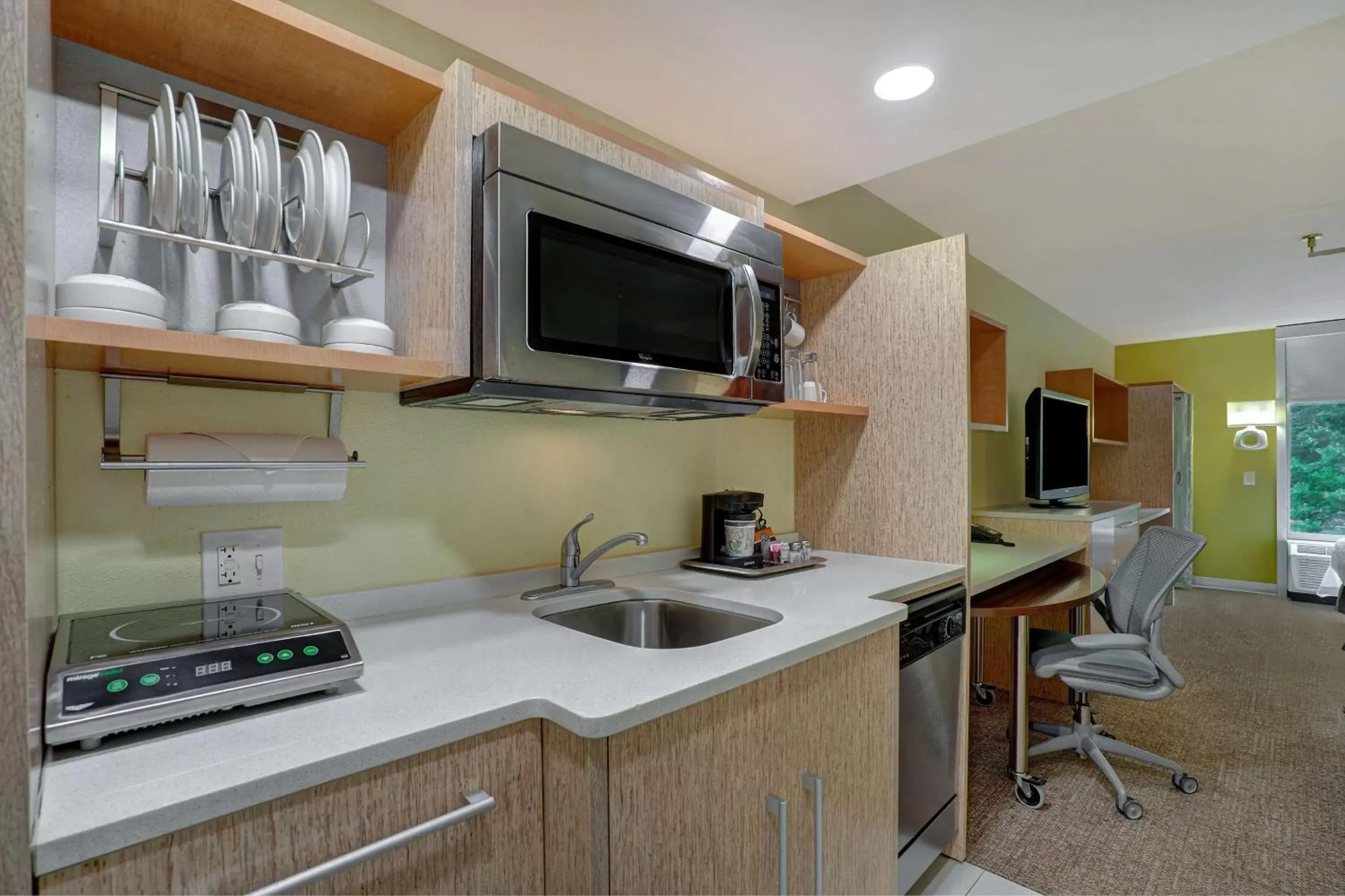 Kitchen or kitchenette, Kitchen/Kitchenette in Home2 Suites by Hilton Lexington Park Patuxent River NAS, MD