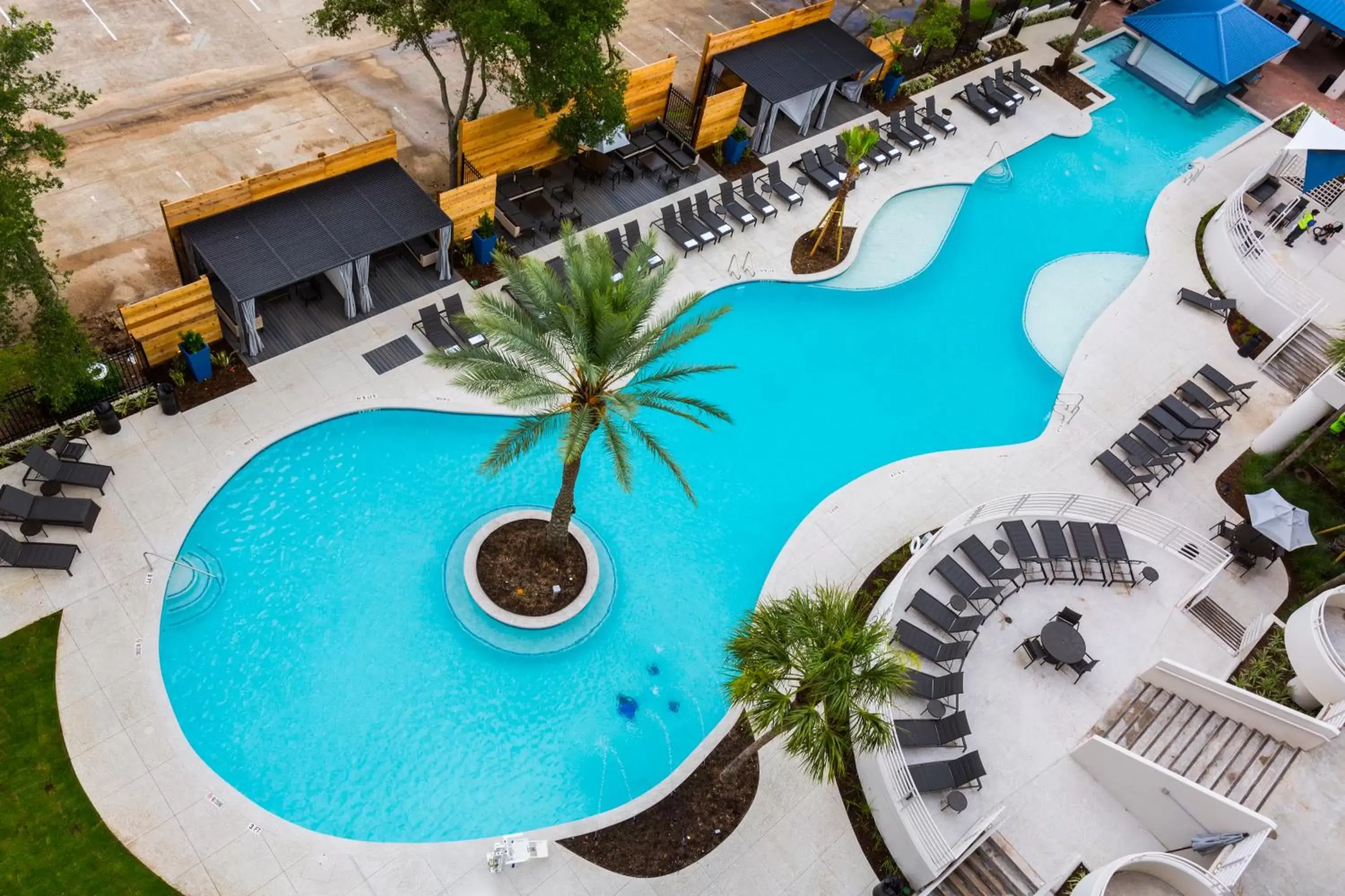 Swimming Pool in South Shore Harbour Resort and Conference Center