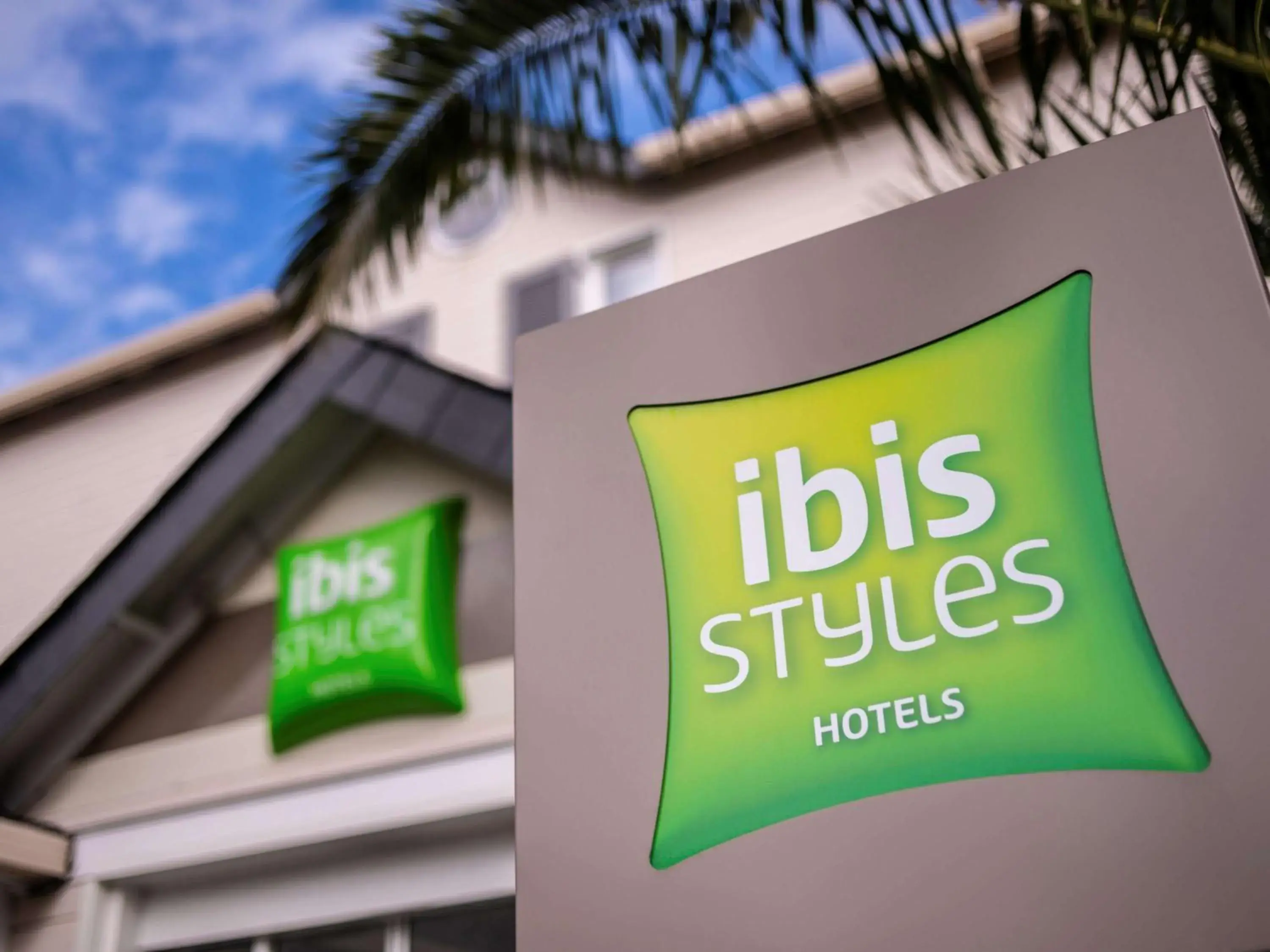 Property building, Property Logo/Sign in ibis Styles Quimper
