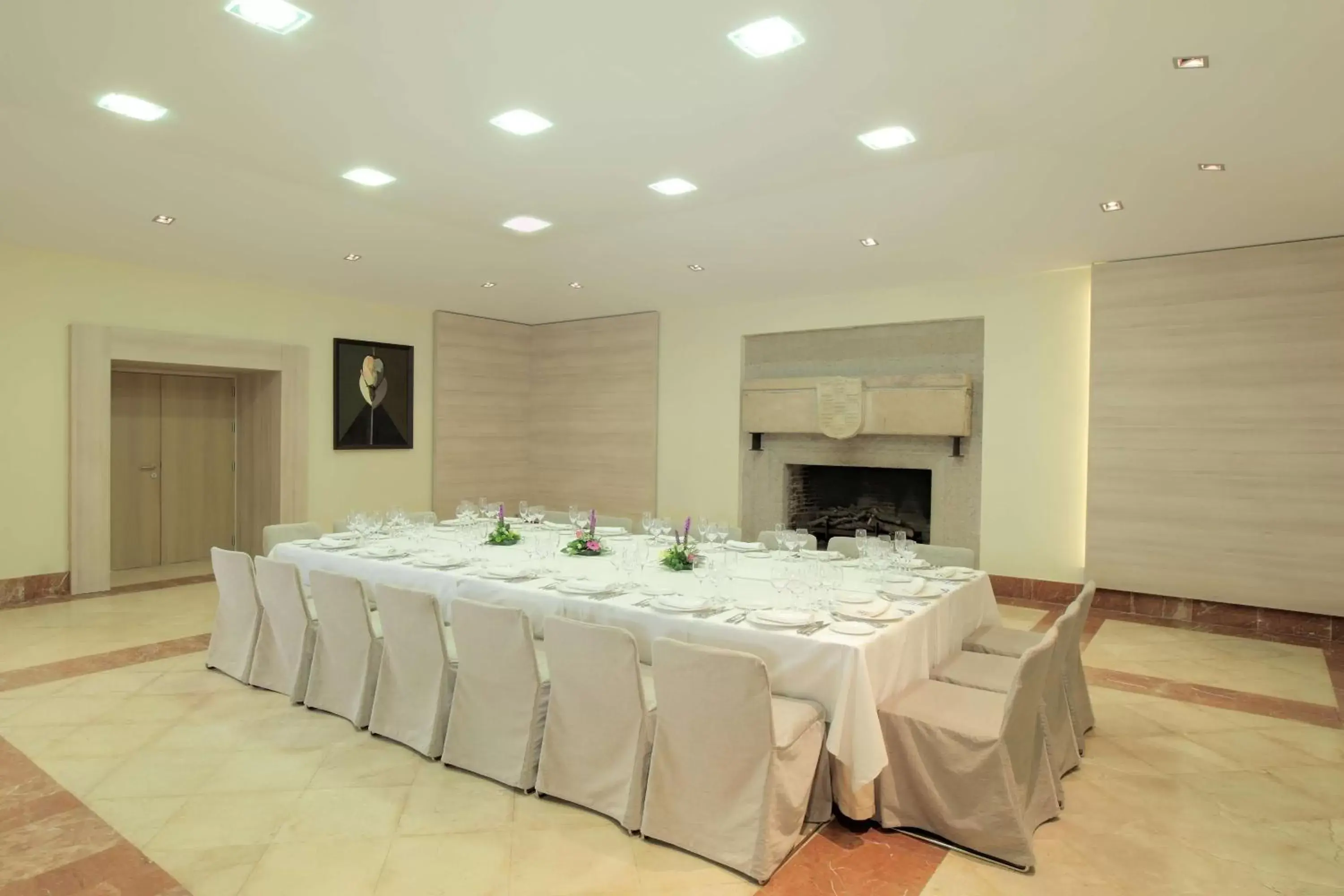 Meeting/conference room, Banquet Facilities in NH Collection Cáceres Palacio de Oquendo