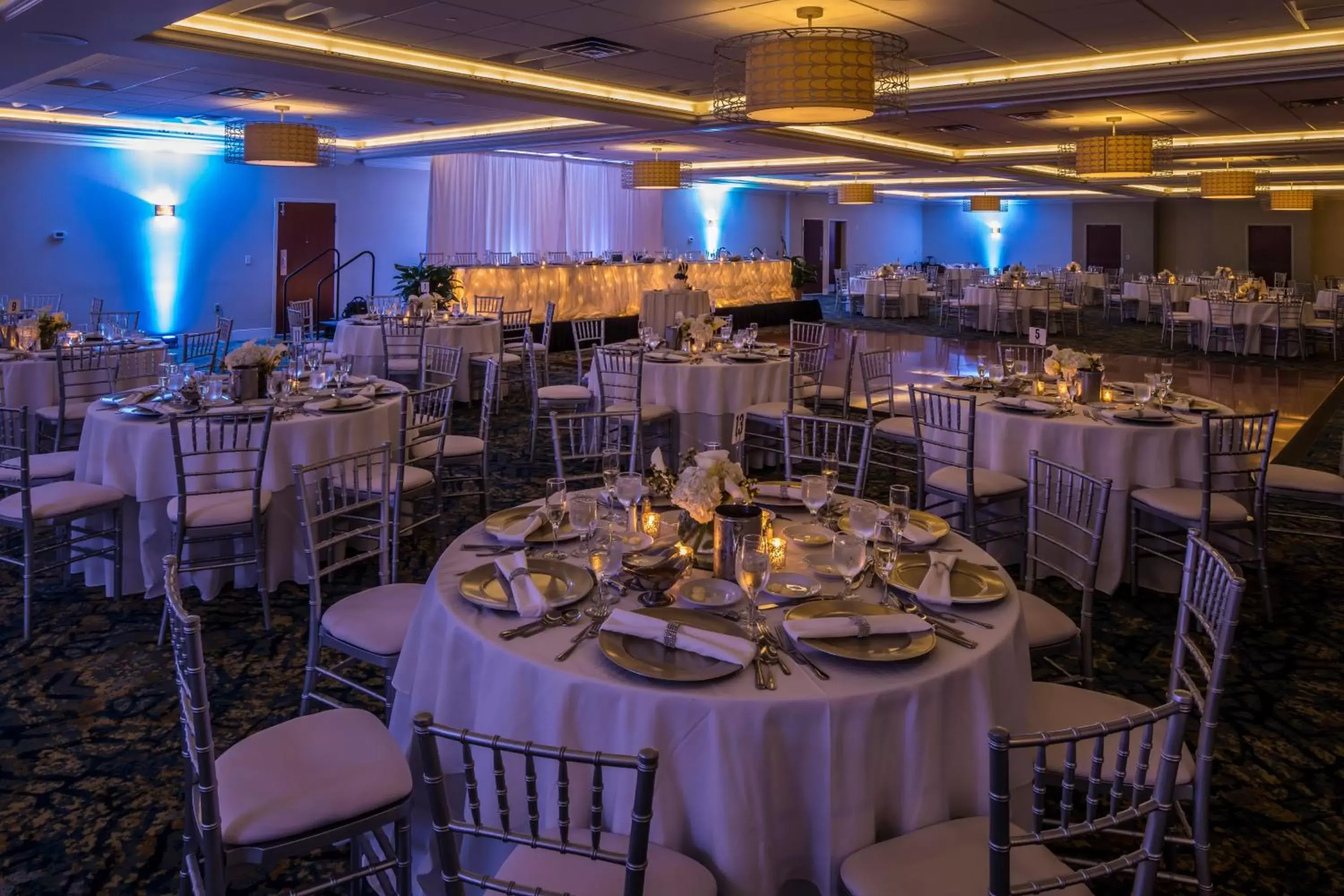 Banquet/Function facilities, Restaurant/Places to Eat in Crowne Plaza Hotel and Suites Pittsburgh South, an IHG Hotel