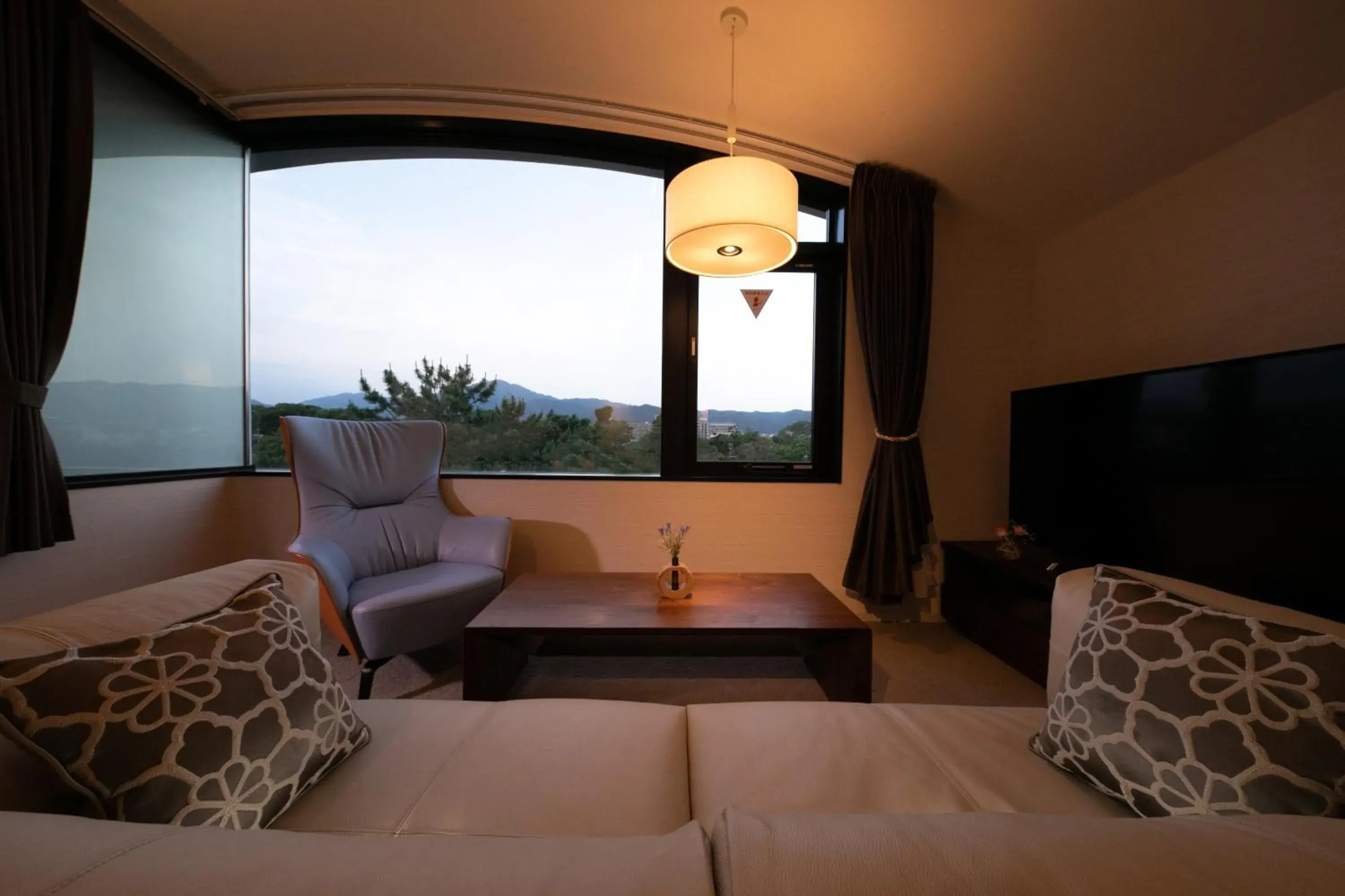 Photo of the whole room, Seating Area in Riverte Kyoto Kamogawa