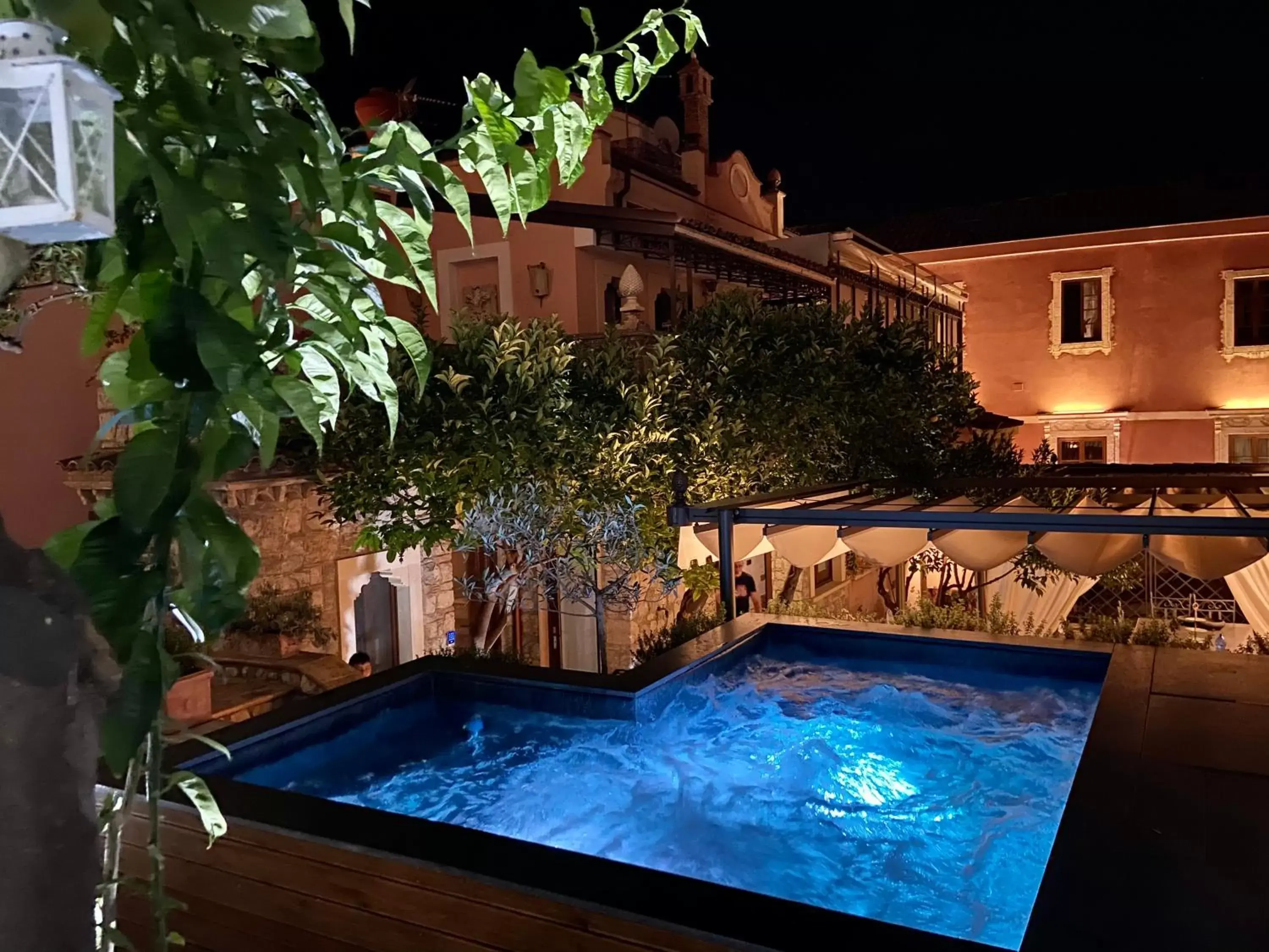 Garden, Swimming Pool in Relais 147 - Luxury b&b